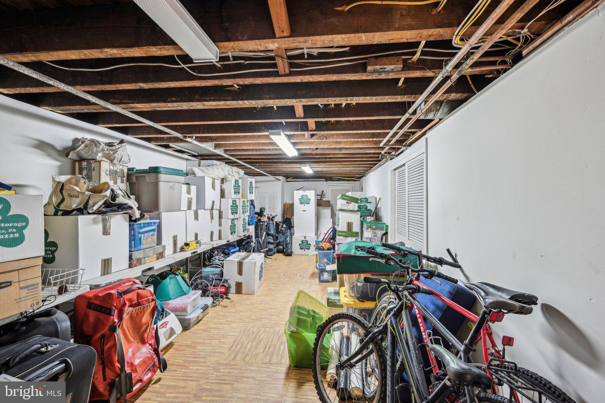 UNIVERSITY CITY - Residential