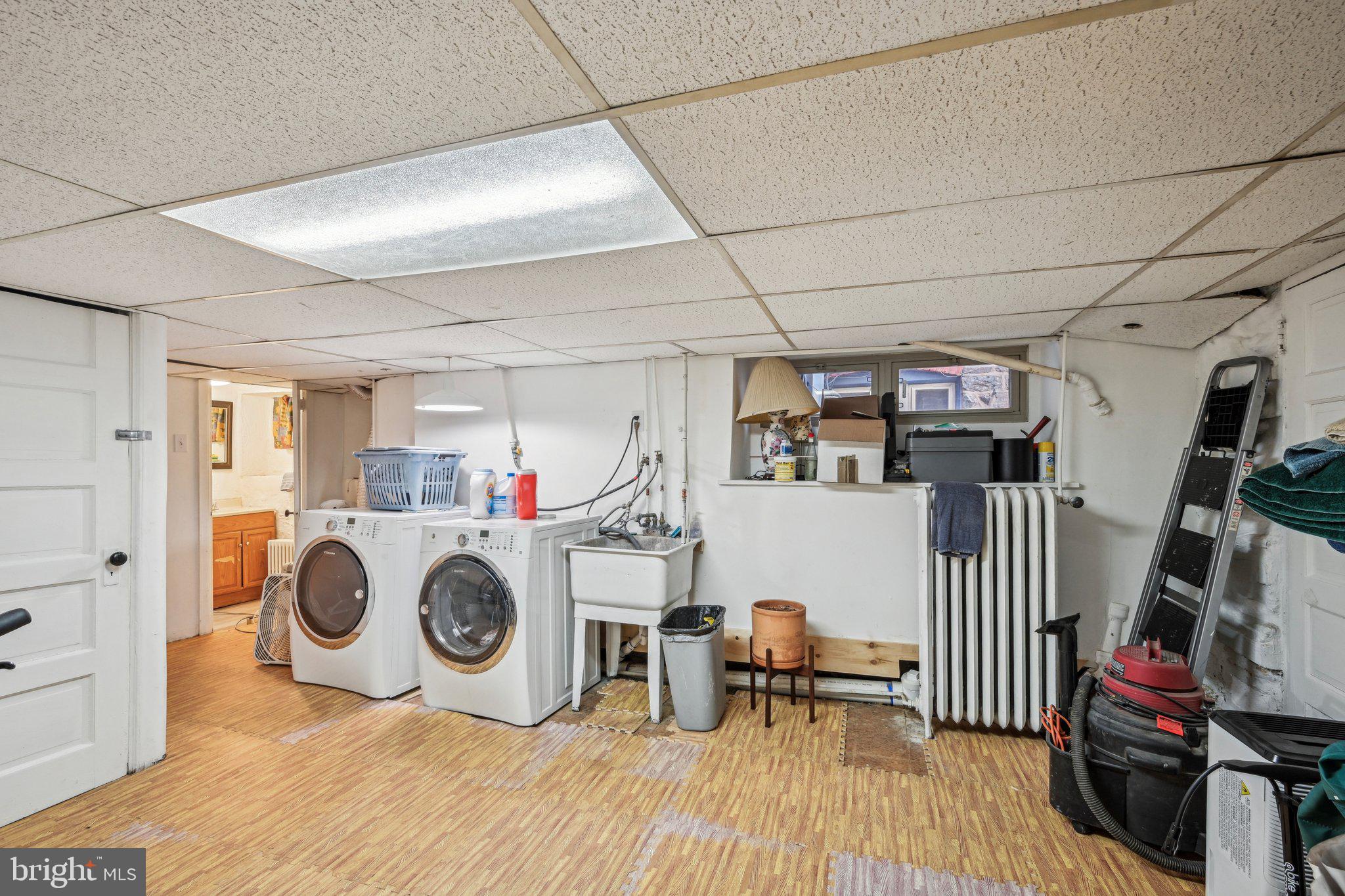 UNIVERSITY CITY - Residential