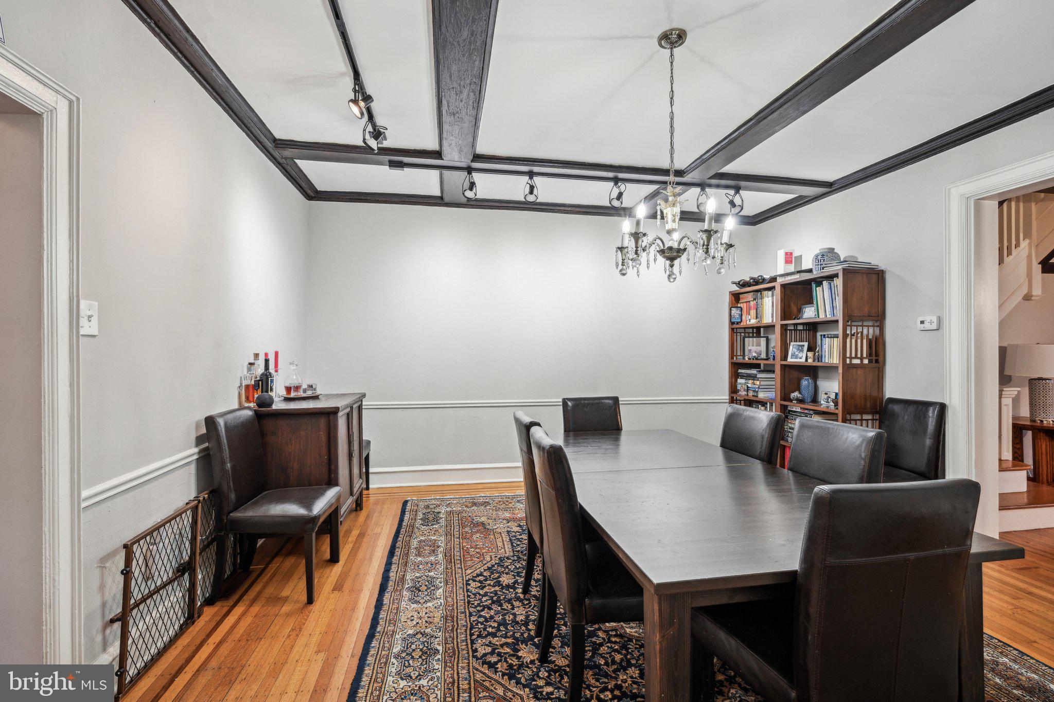 UNIVERSITY CITY - Residential