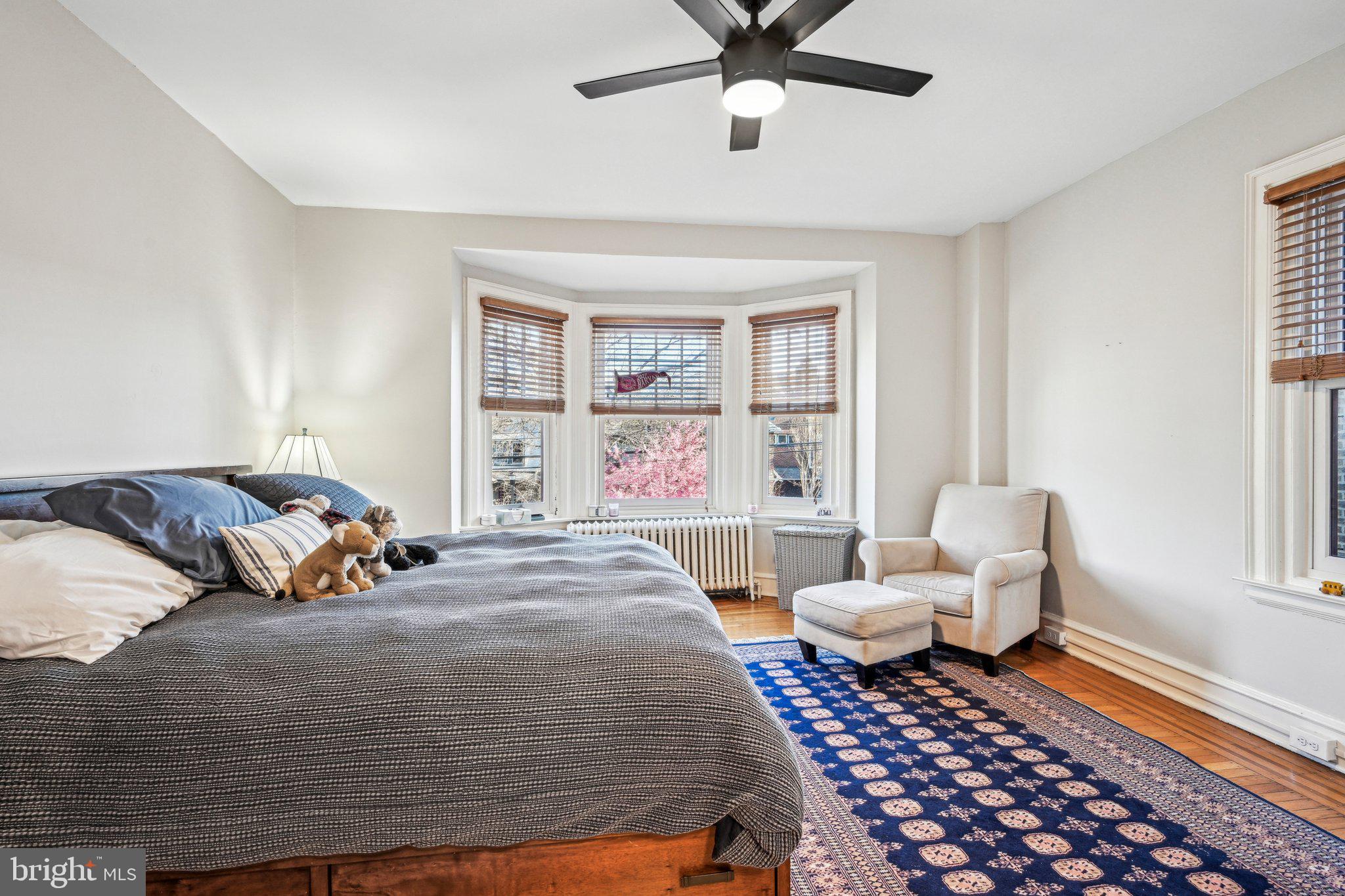 UNIVERSITY CITY - Residential