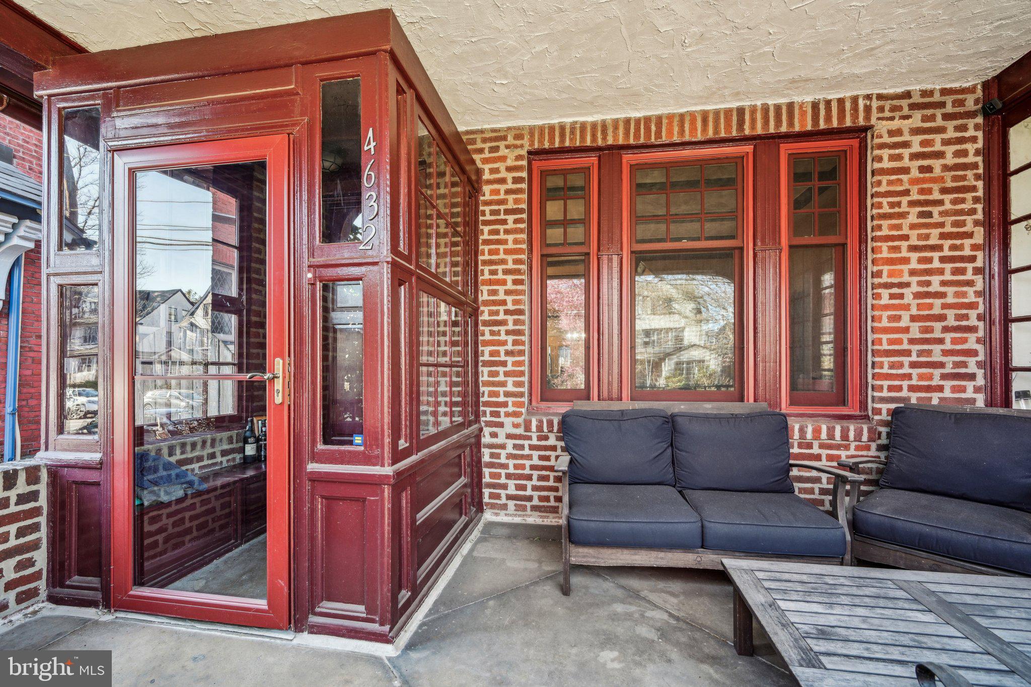 UNIVERSITY CITY - Residential