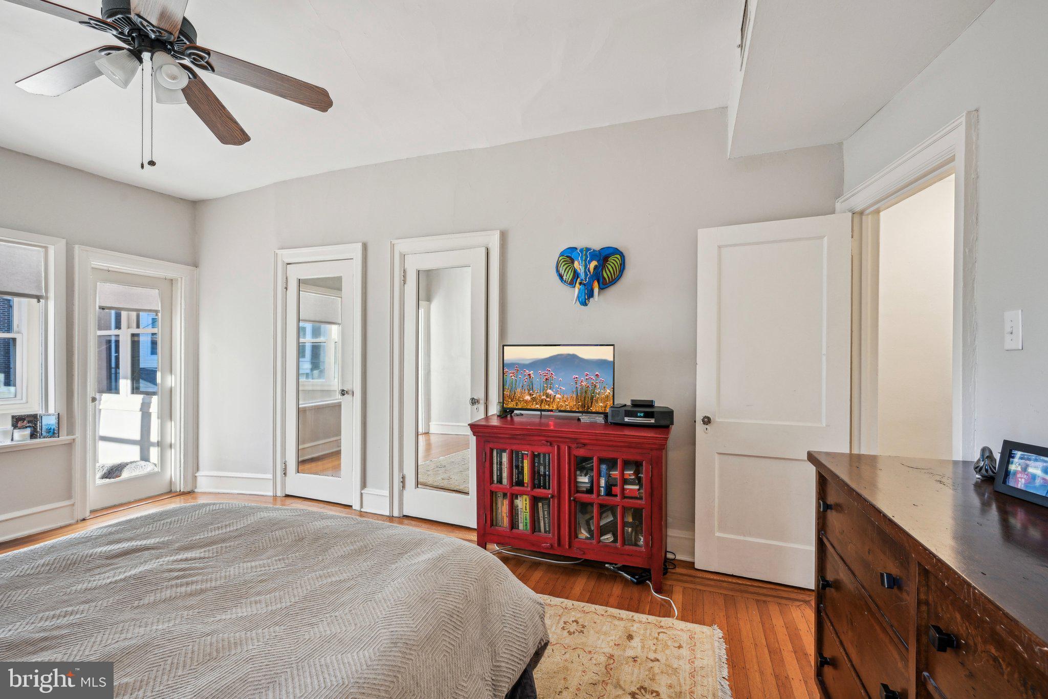 UNIVERSITY CITY - Residential