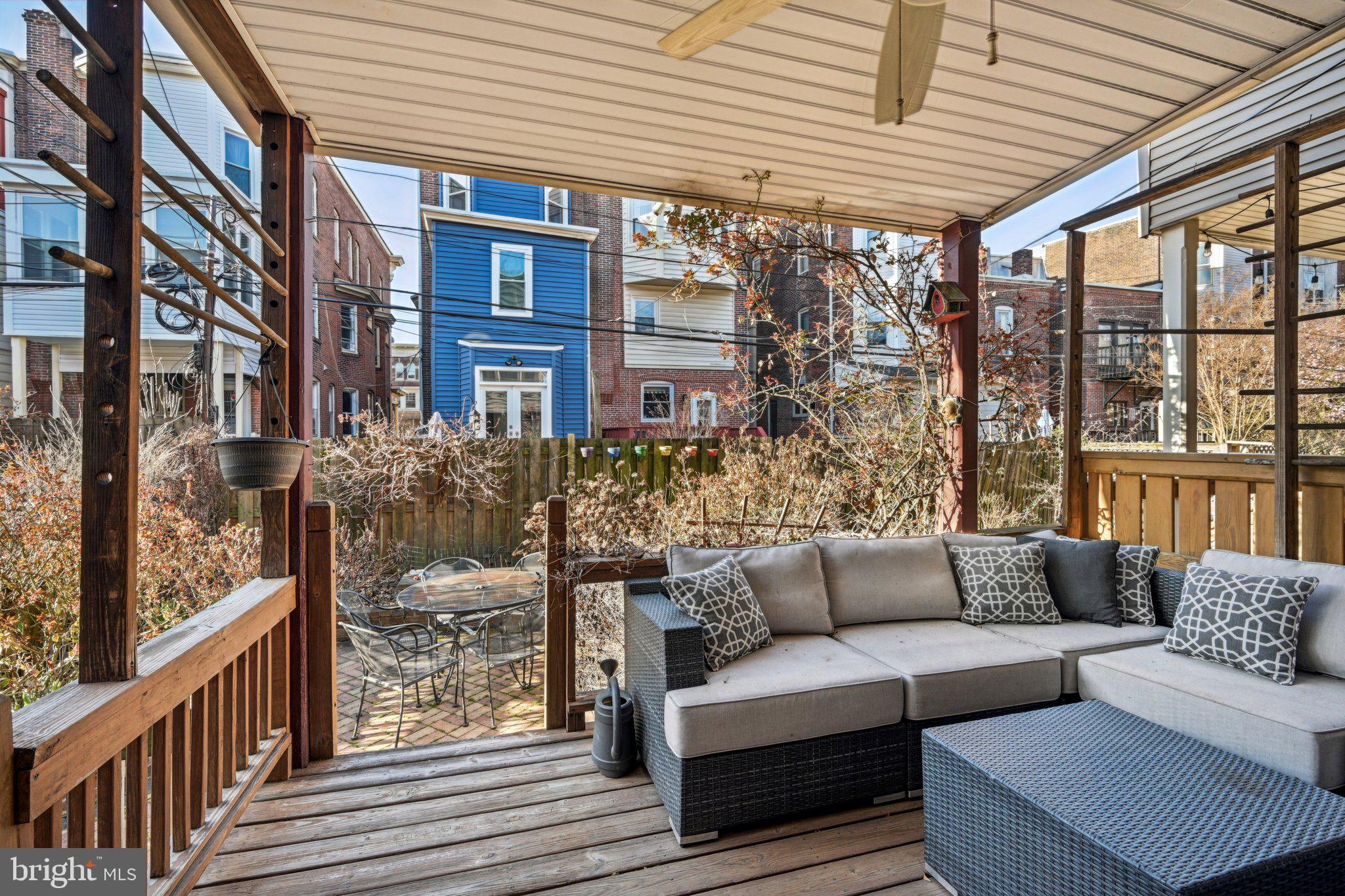 UNIVERSITY CITY - Residential