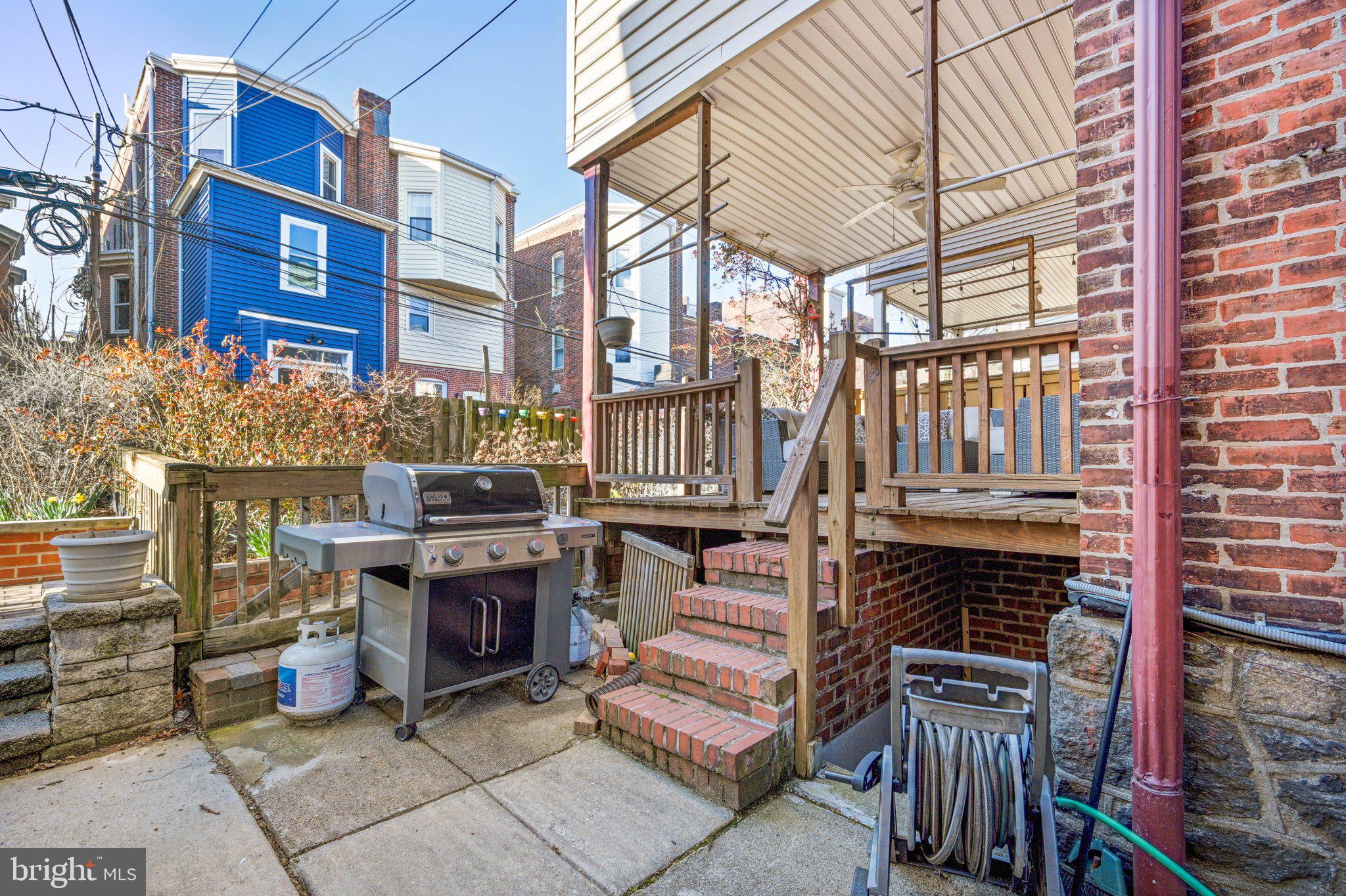 UNIVERSITY CITY - Residential