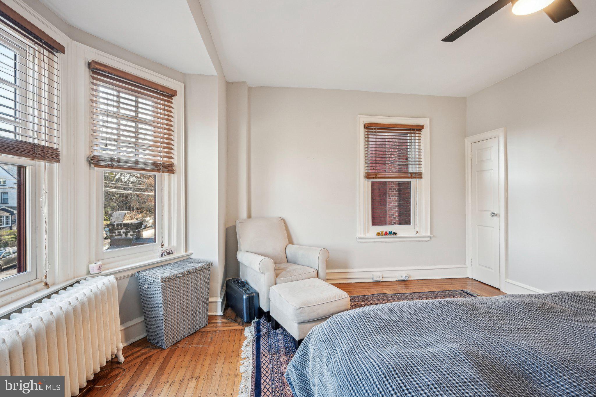 UNIVERSITY CITY - Residential