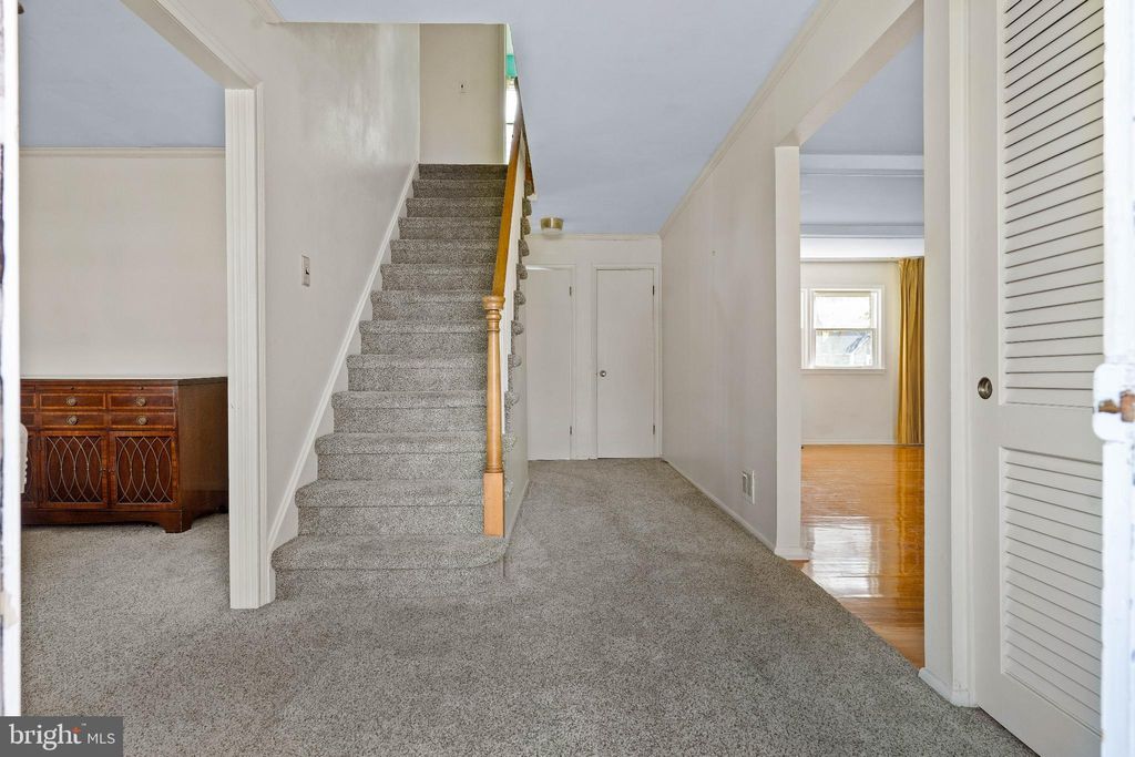 Photo of 9 Amherst Drive, NEWARK, DE 19711 (MLS # DENC2092382)