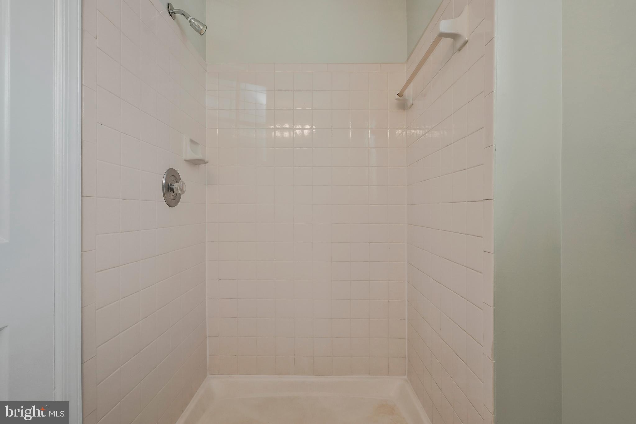 KINGSTOWNE - Residential Lease