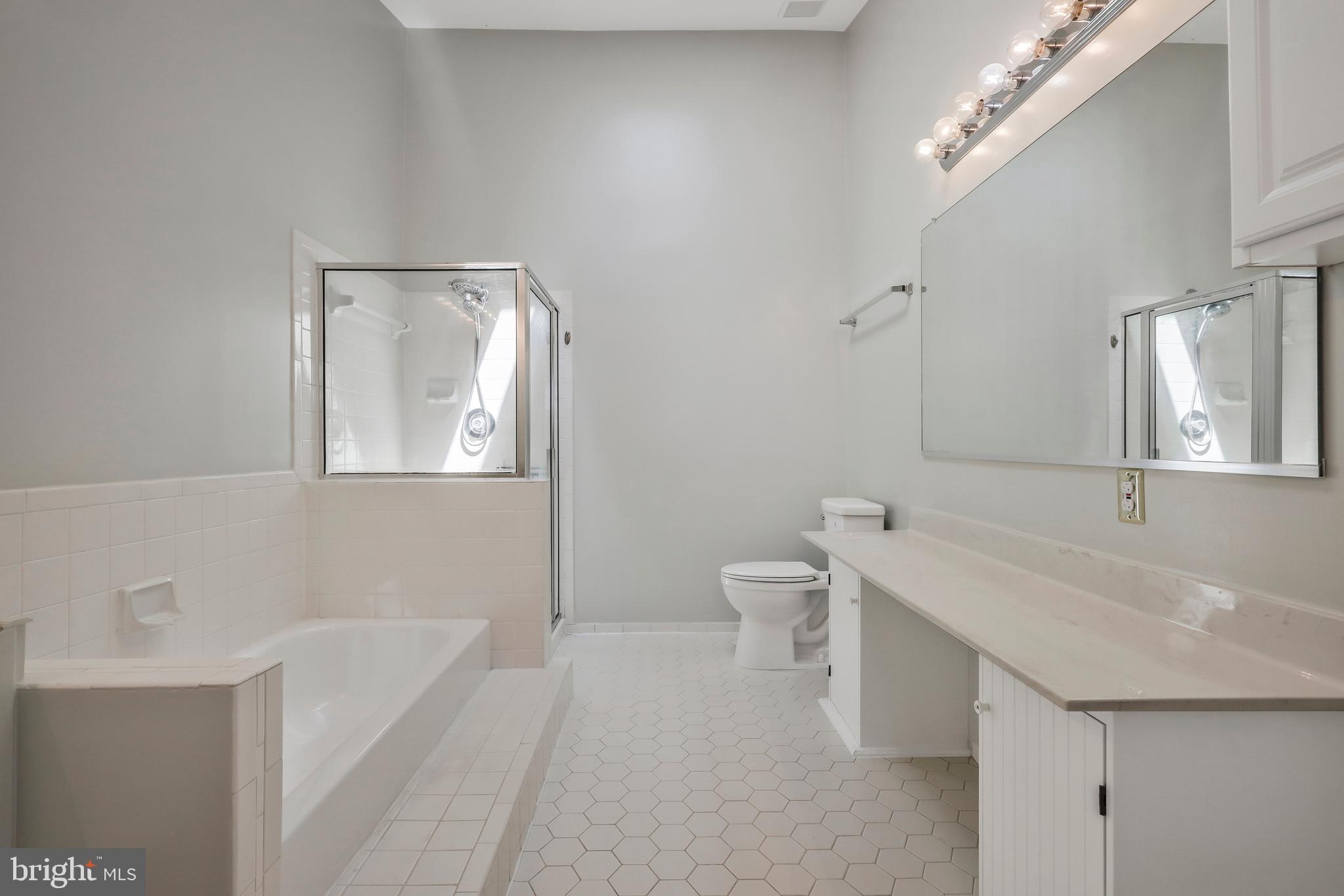 KINGSTOWNE - Residential Lease