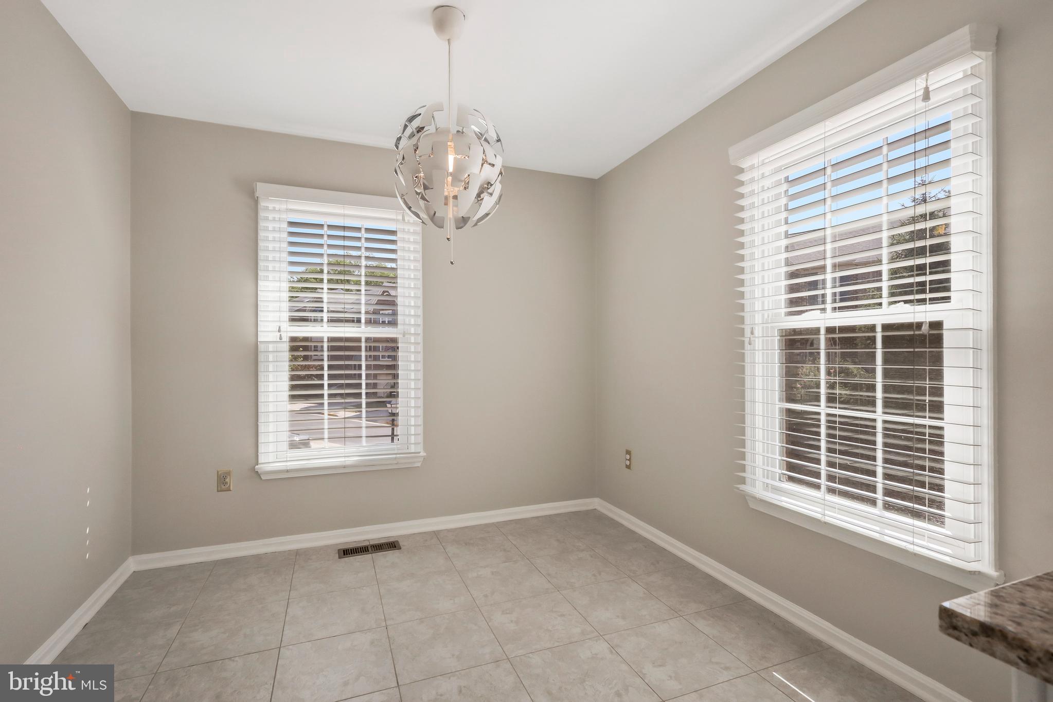 KINGSTOWNE - Residential Lease