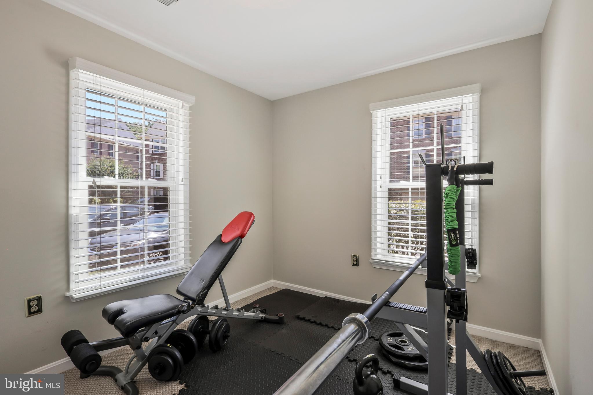 KINGSTOWNE - Residential Lease