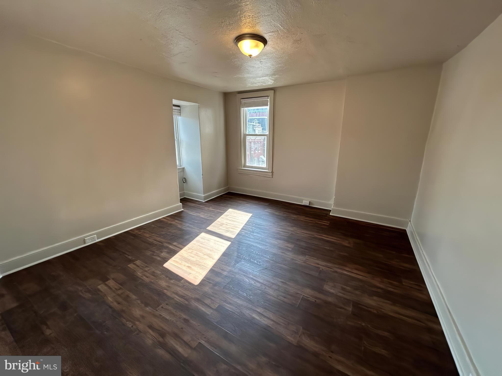 257 E COLLEGE AVENUE