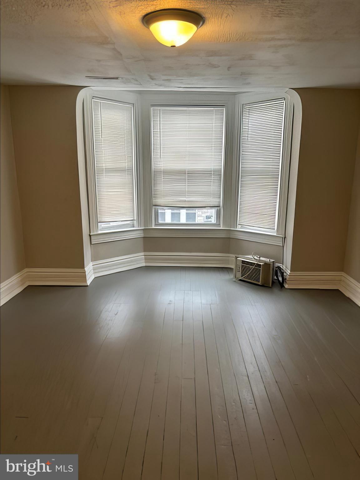 257 E COLLEGE AVENUE