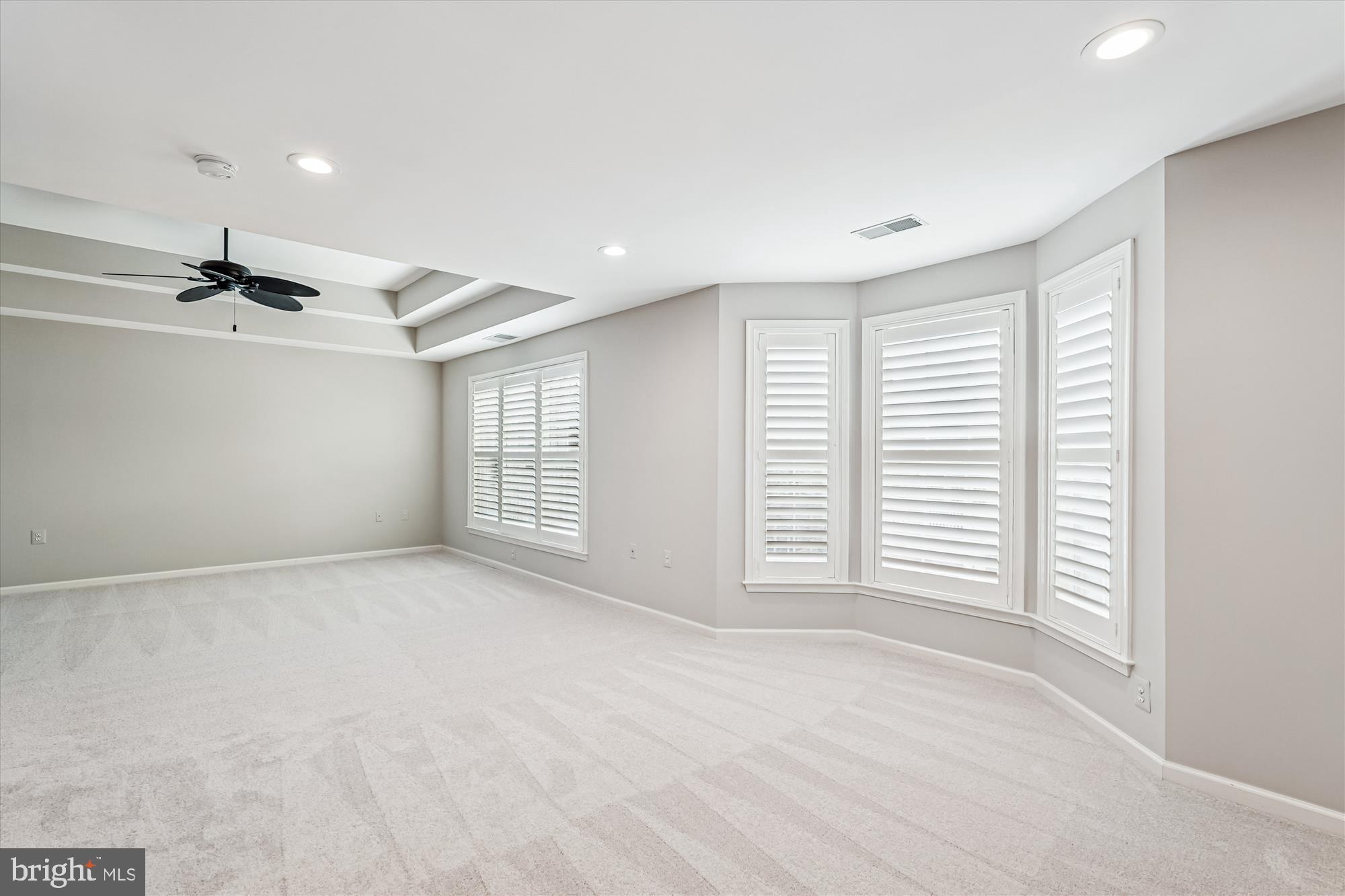 RIVER CREEK - Residential