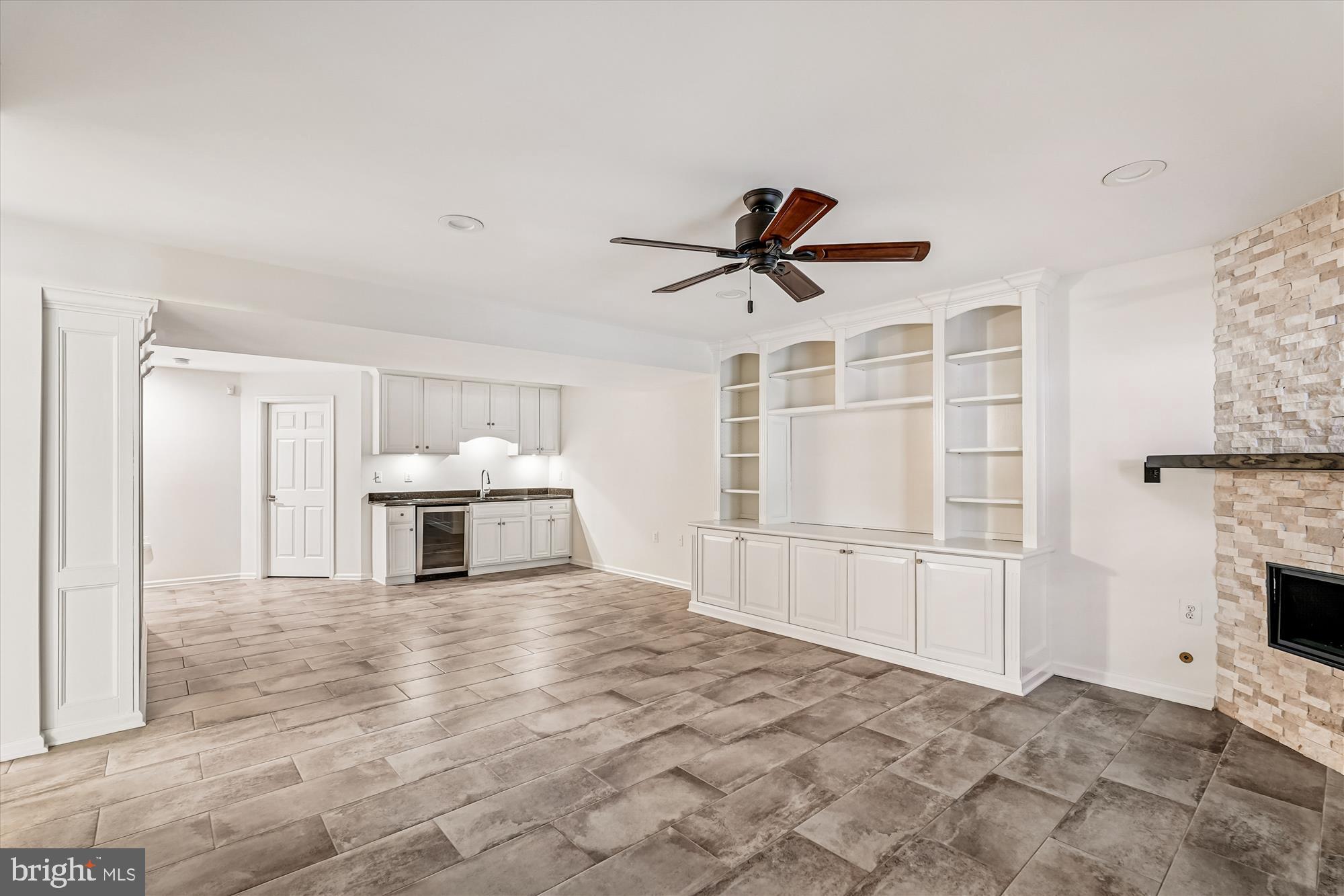 RIVER CREEK - Residential