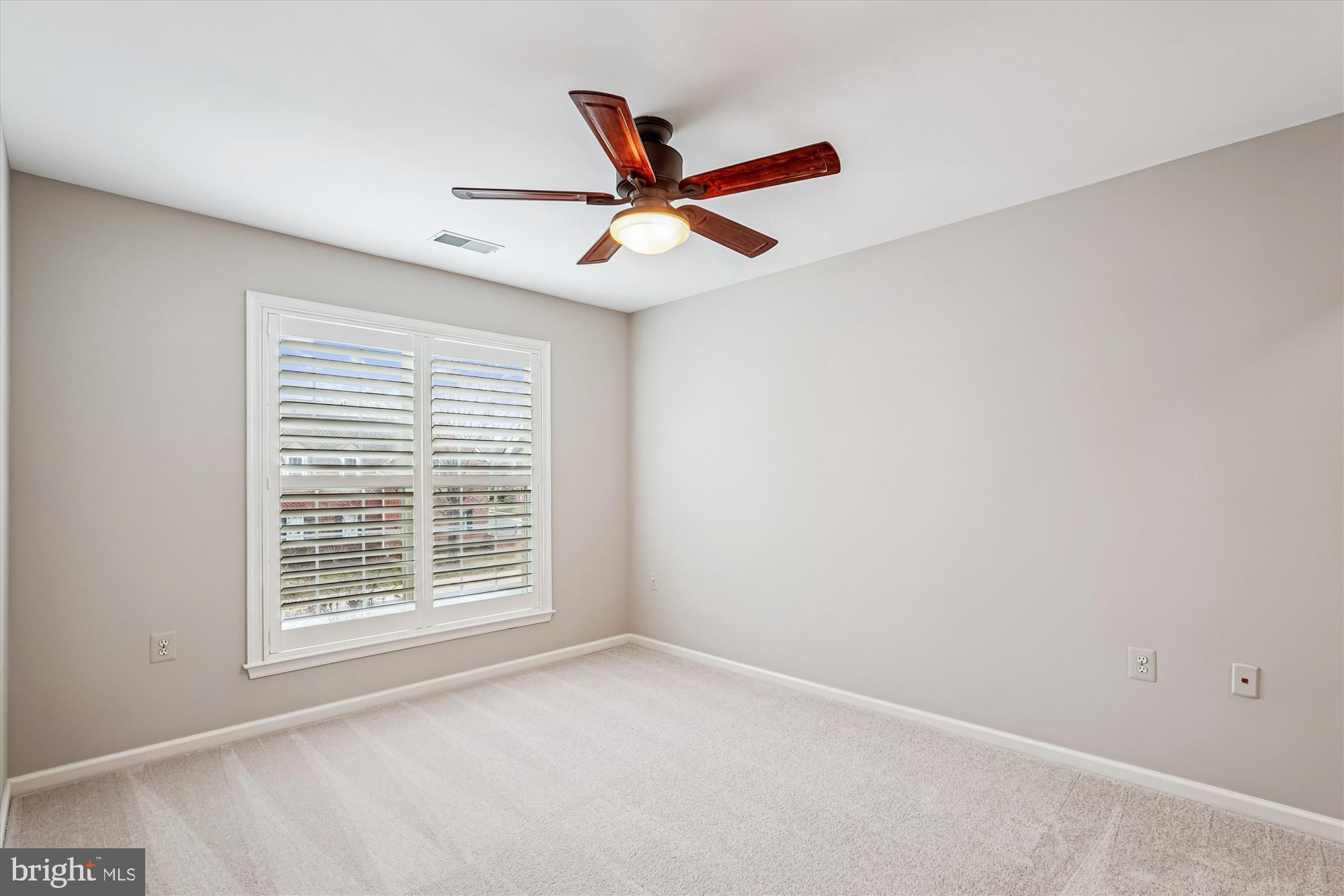 RIVER CREEK - Residential