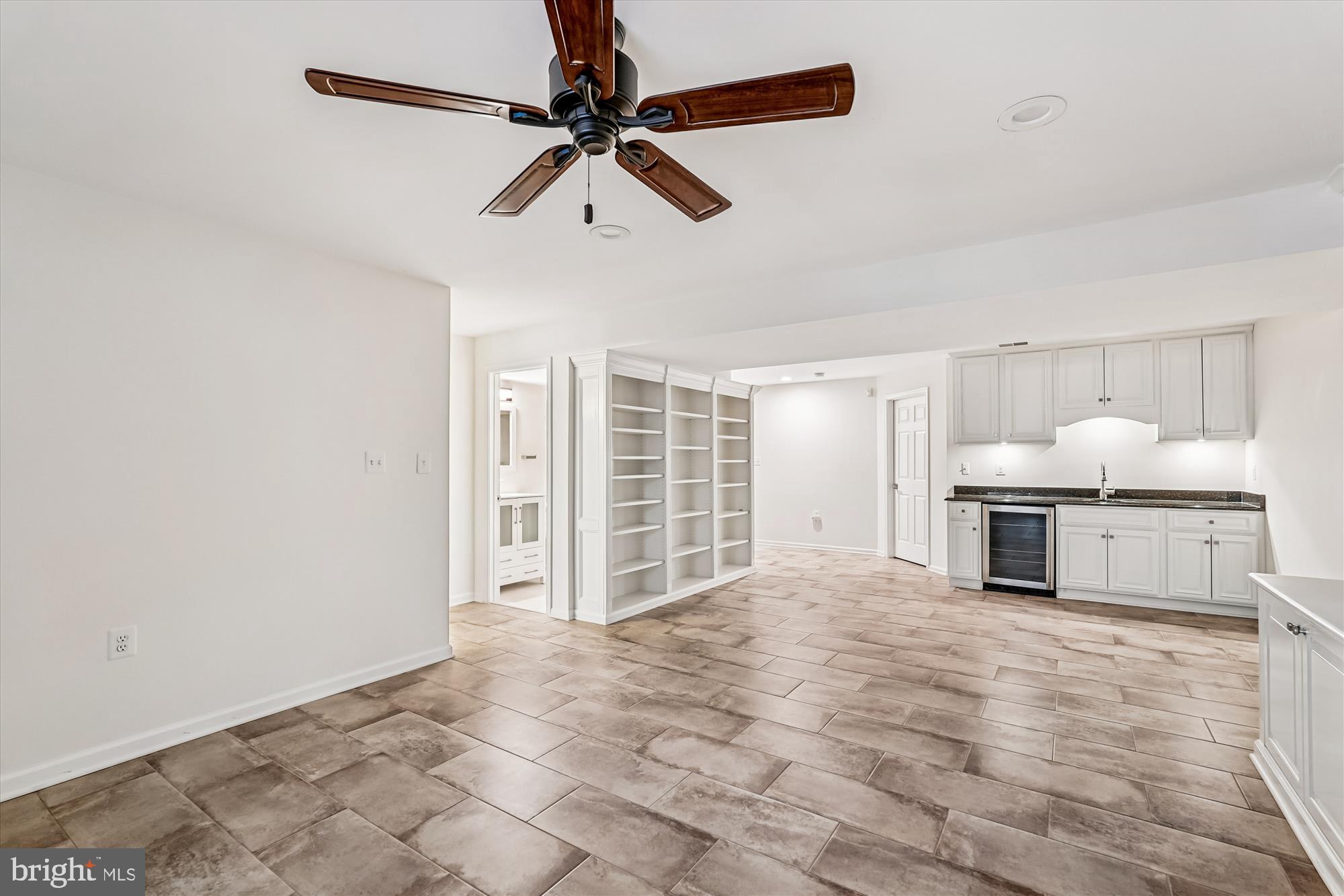 RIVER CREEK - Residential