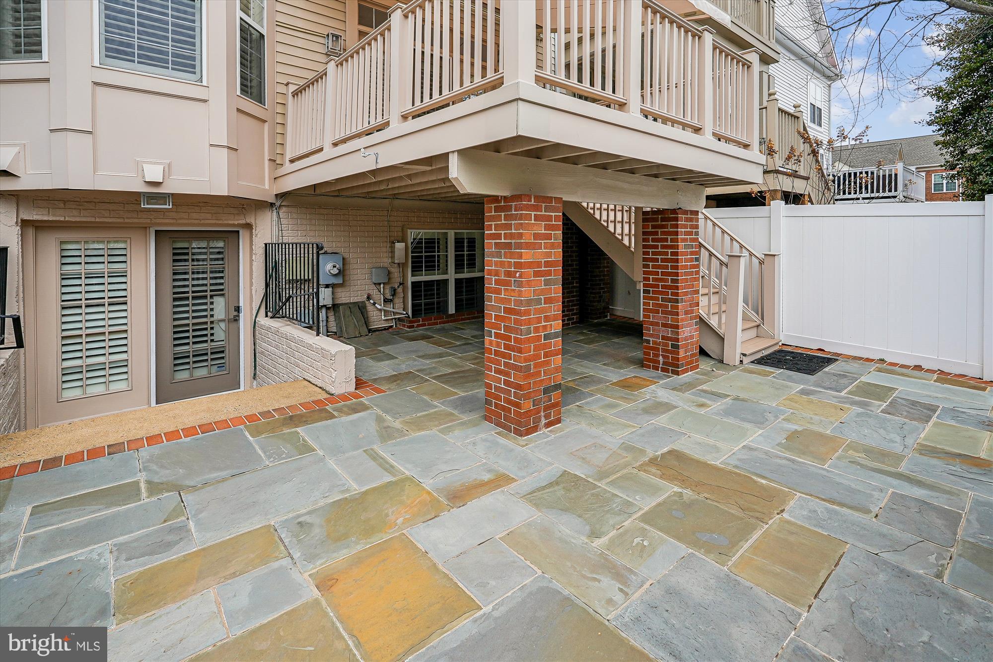 RIVER CREEK - Residential