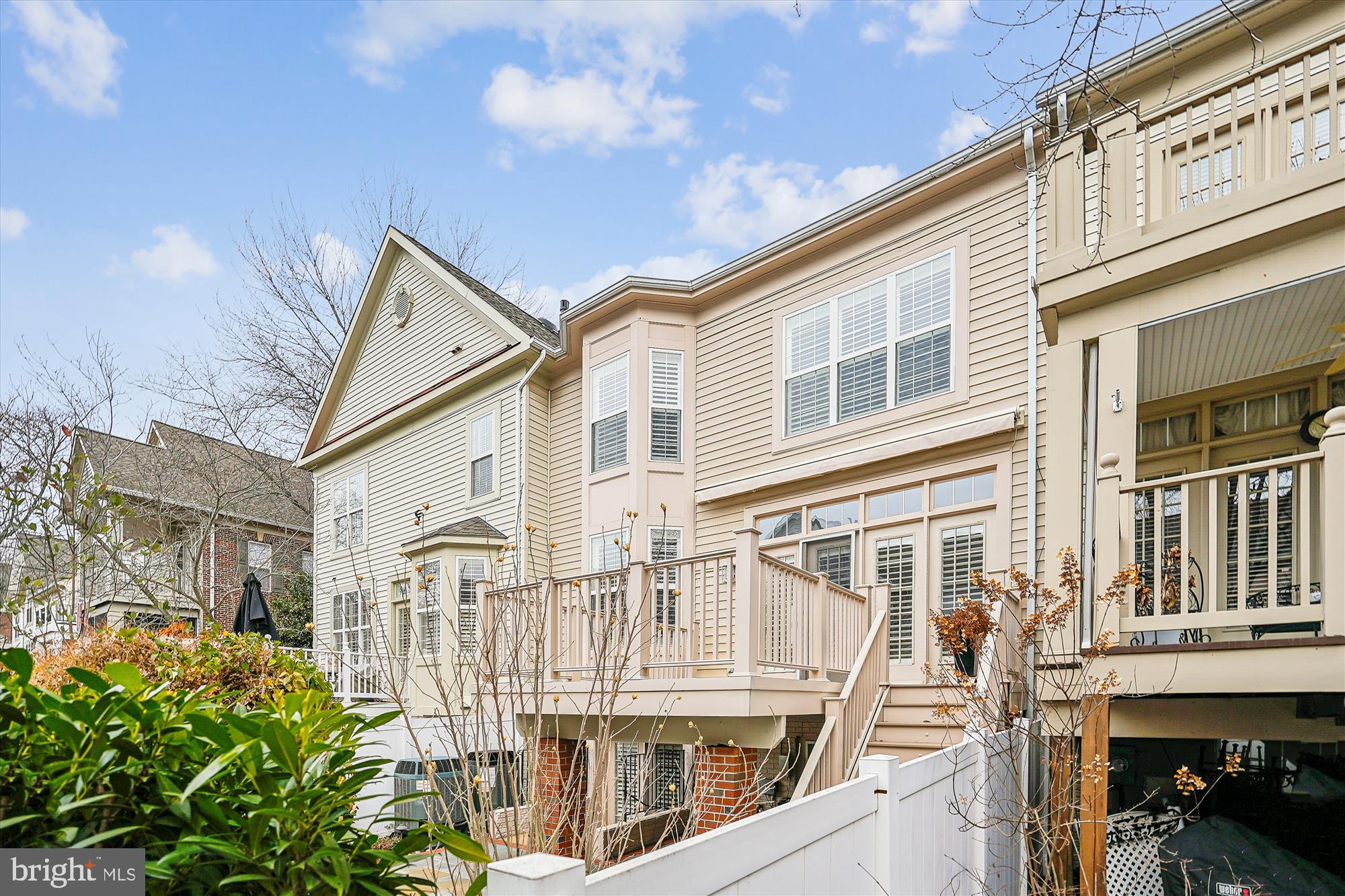 RIVER CREEK - Residential