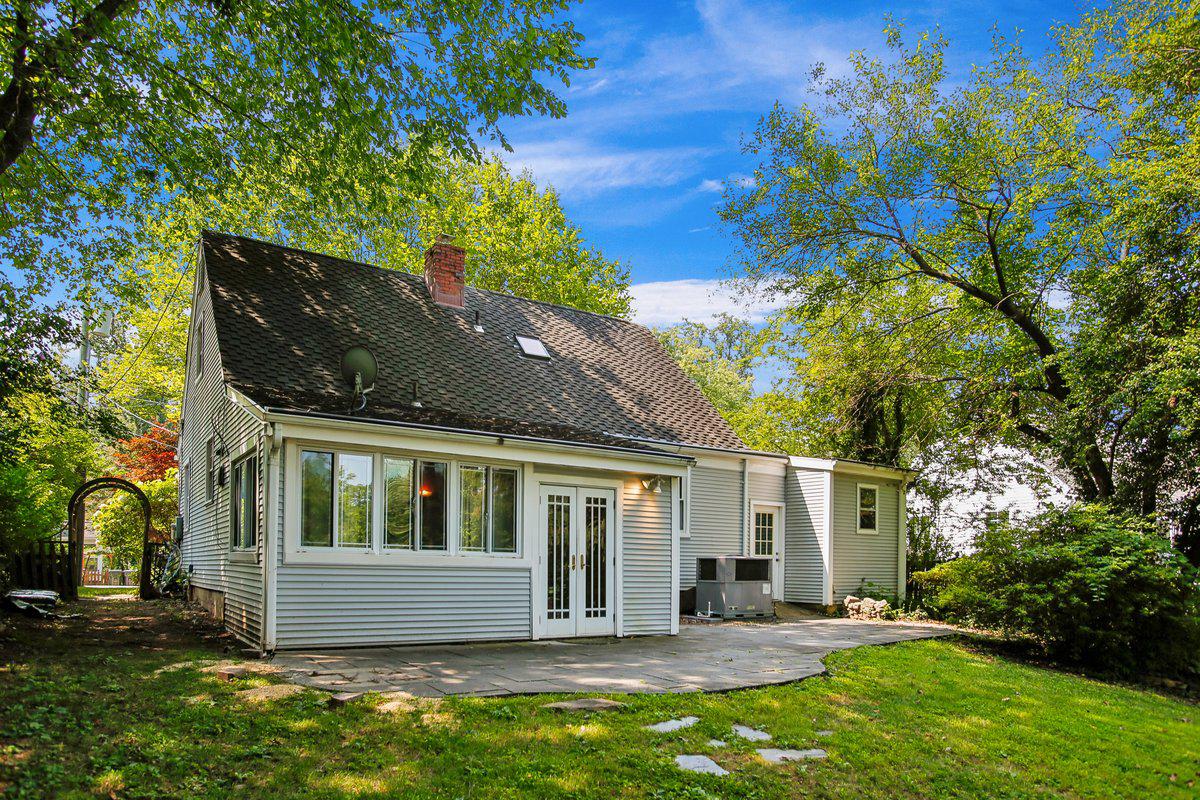514 ANNE STREET