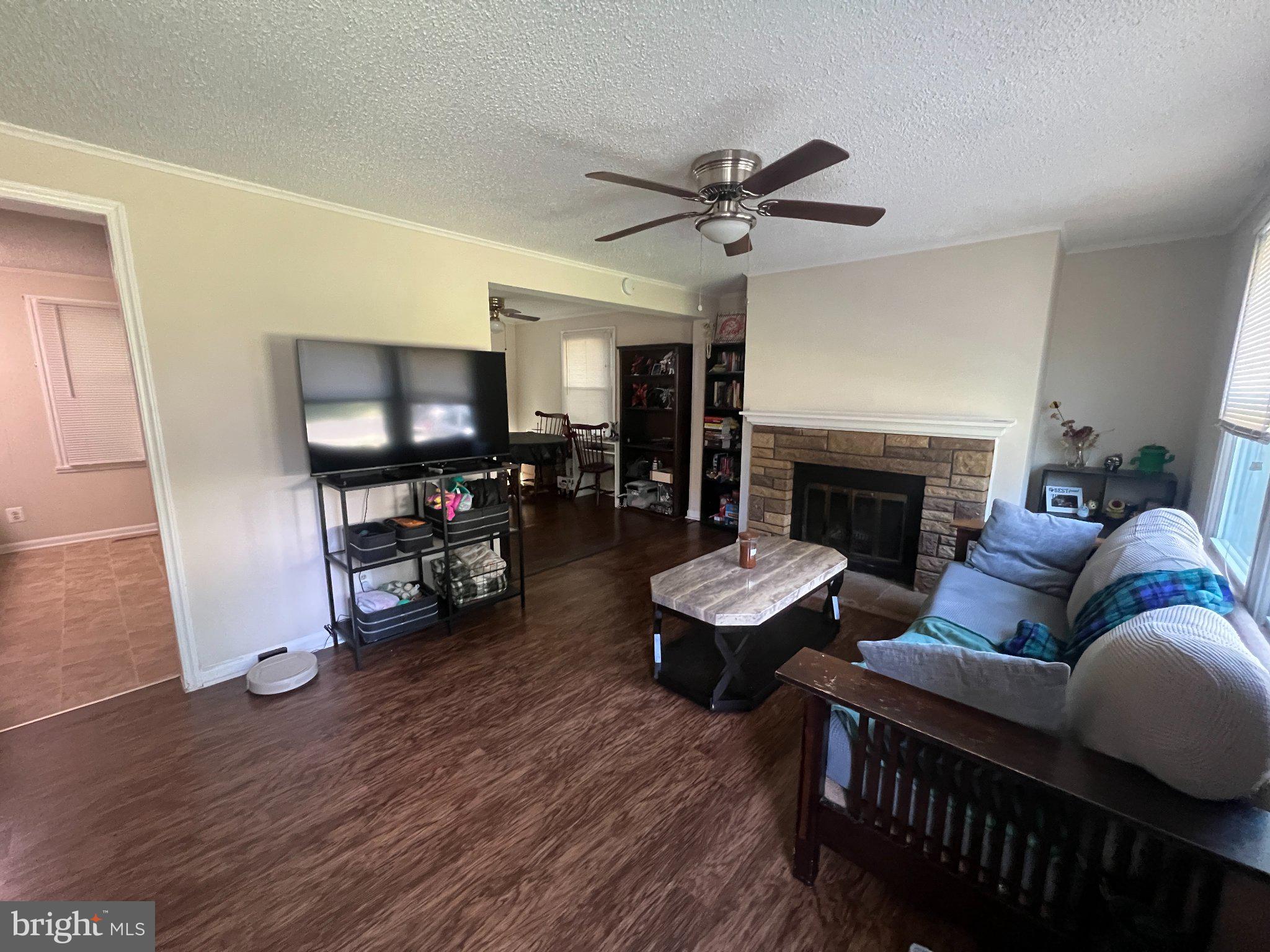 6024 LORIELLA PARK DRIVE