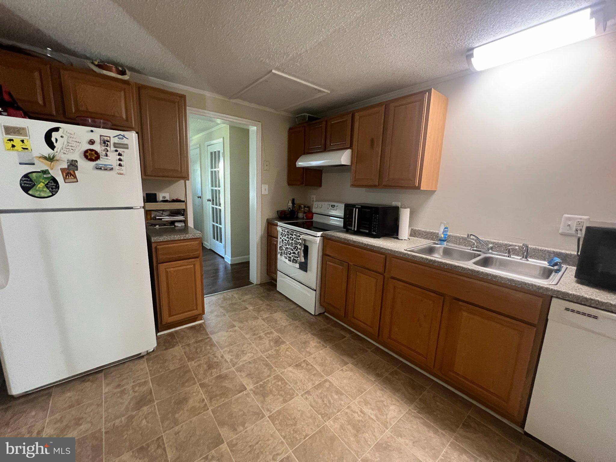 6024 LORIELLA PARK DRIVE