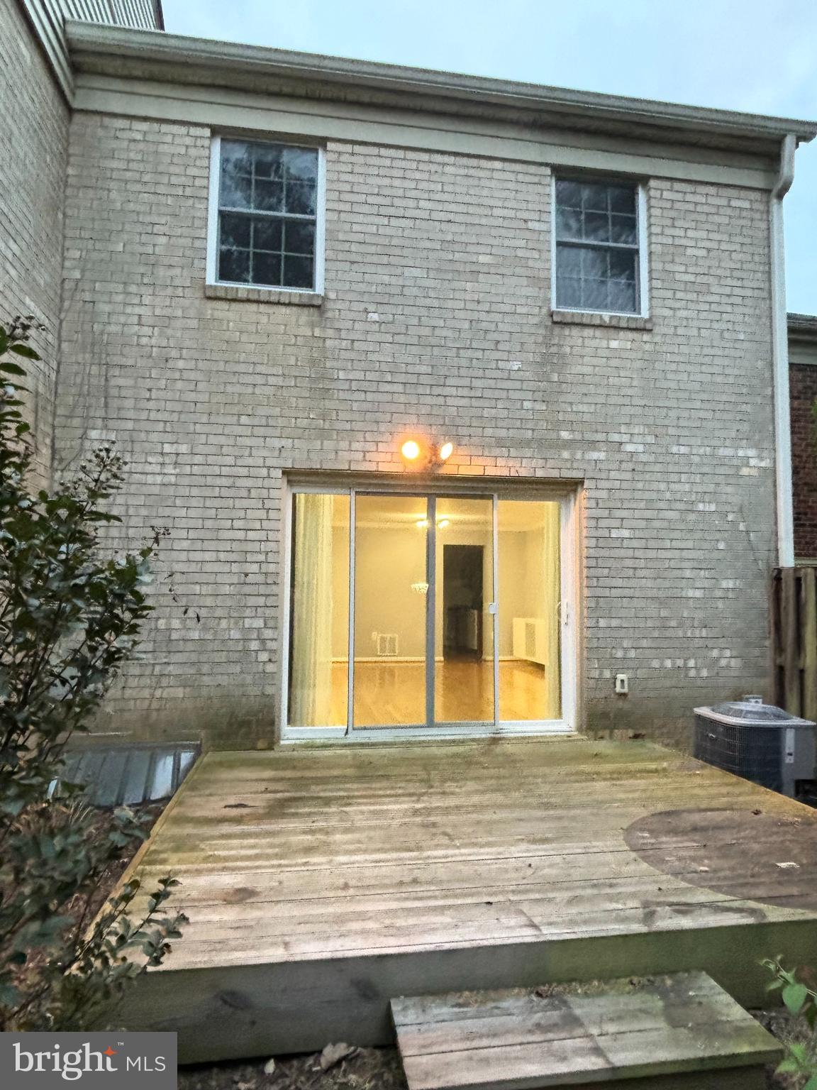 PLYMOUTH GARDENS - Residential Lease