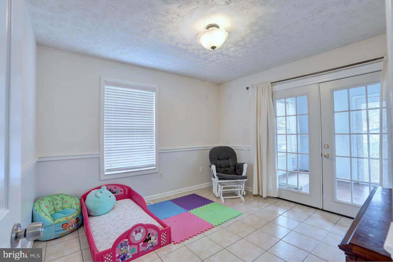 PATRICK HENRY ESTATES - Residential