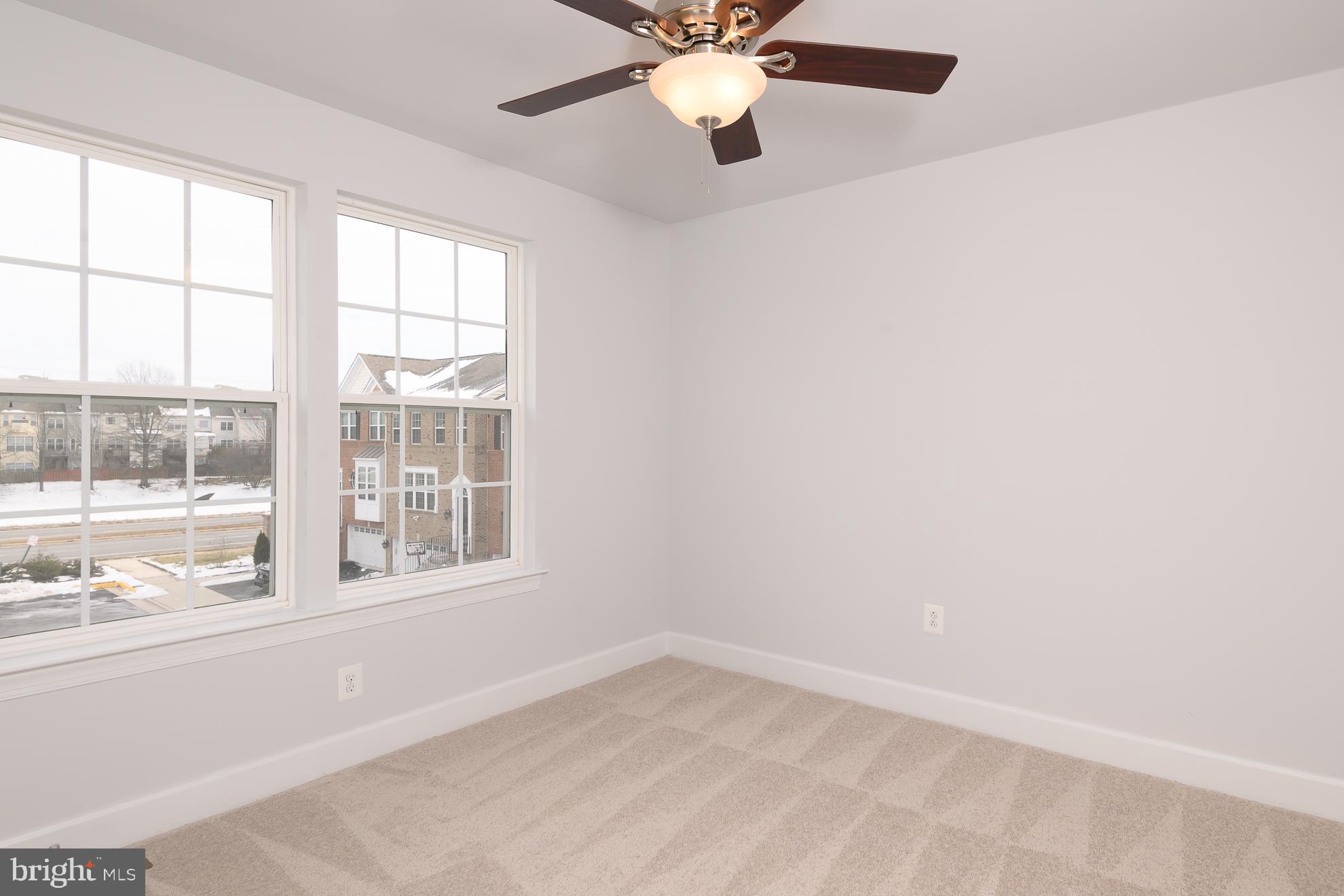 FOSTERS CREST - Residential