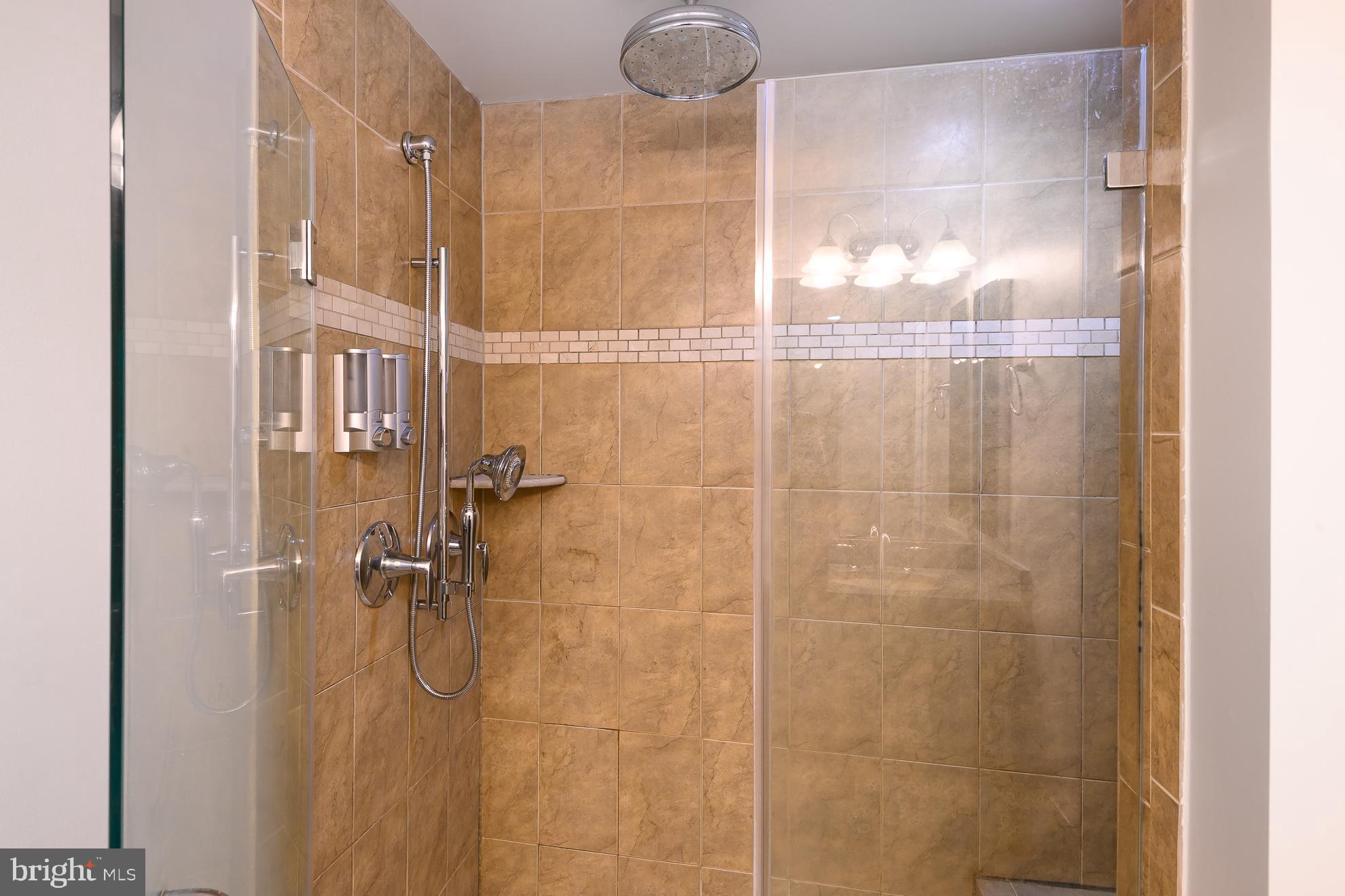 FOSTERS CREST - Residential