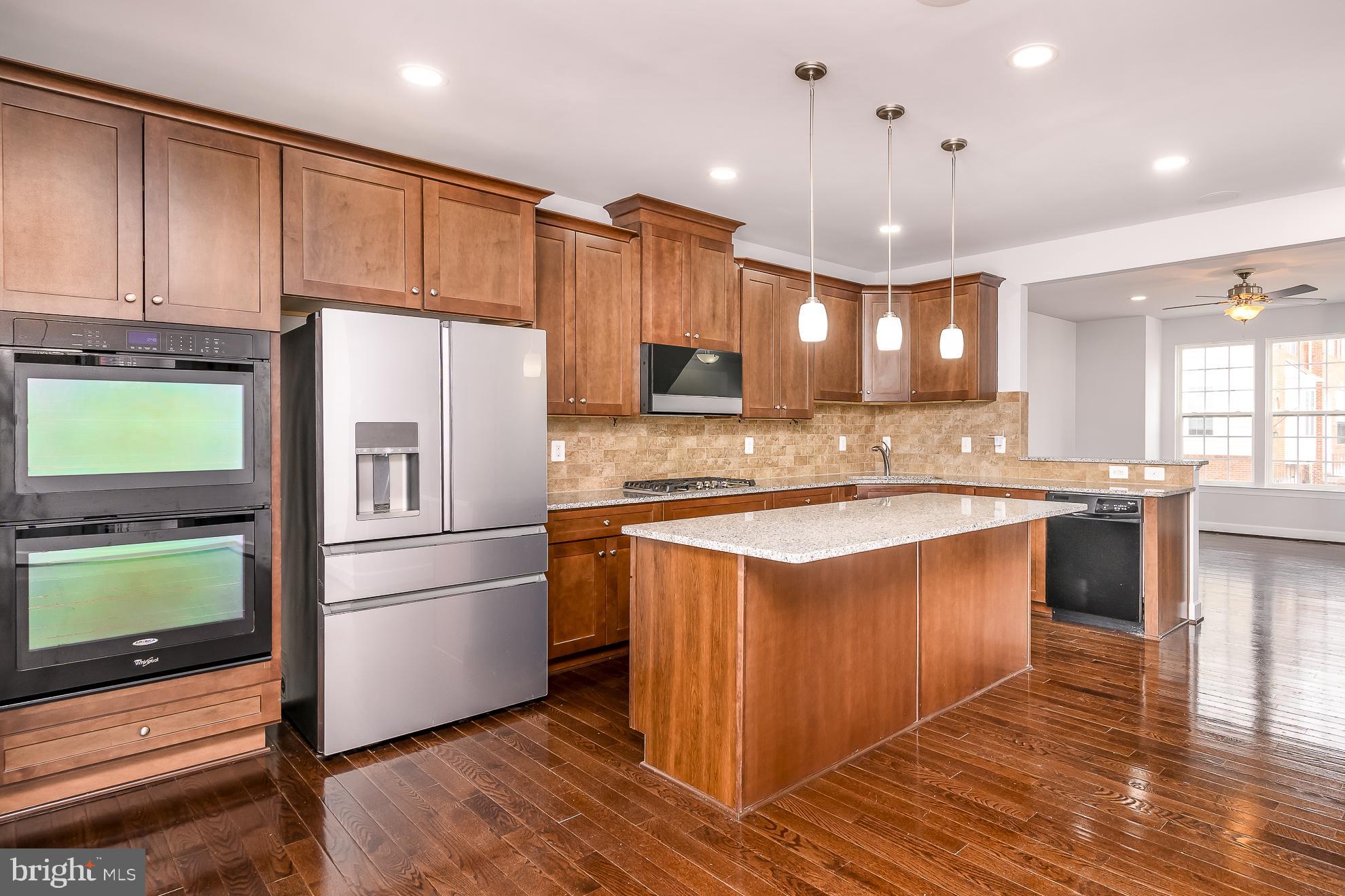 FOSTERS CREST - Residential