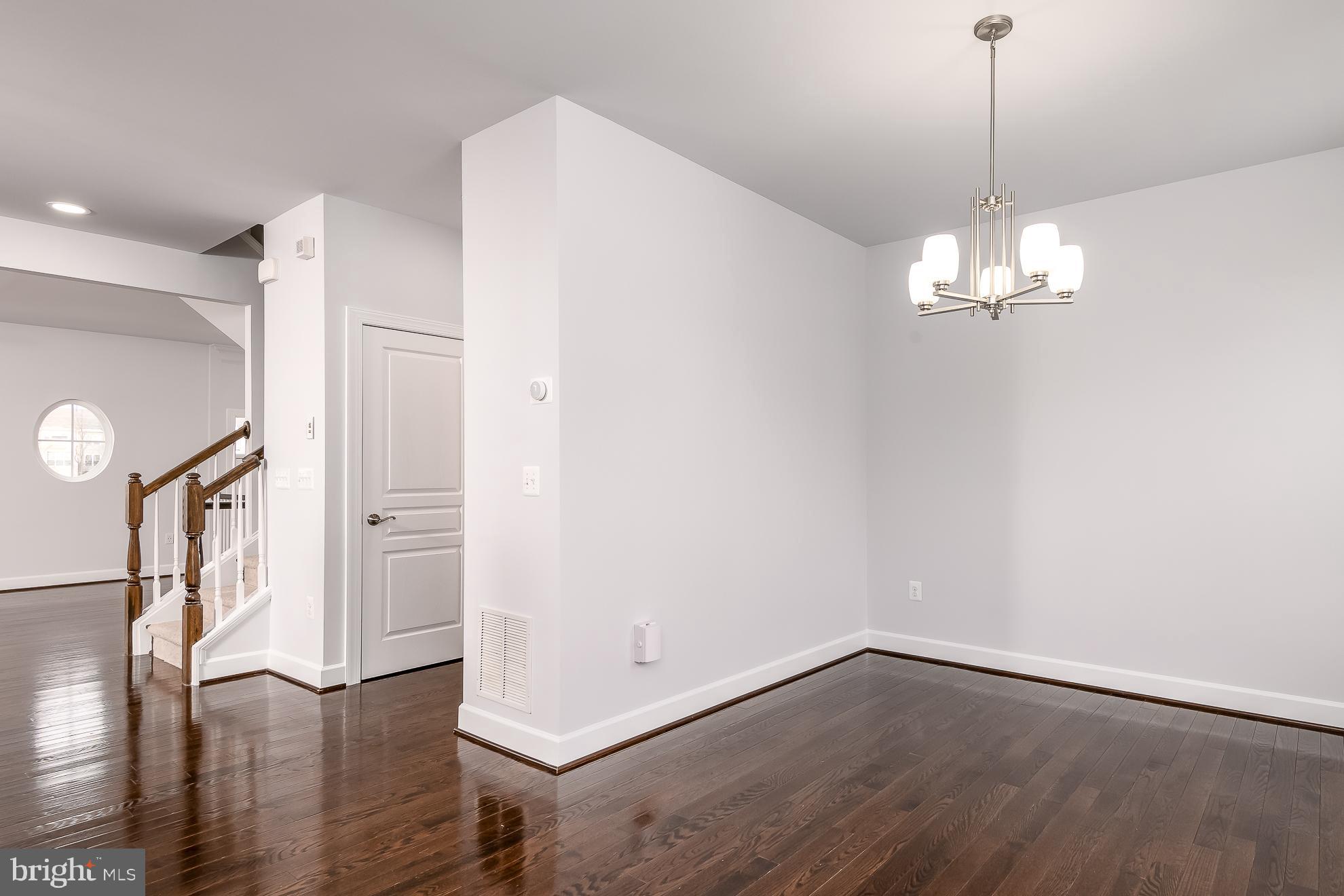 FOSTERS CREST - Residential