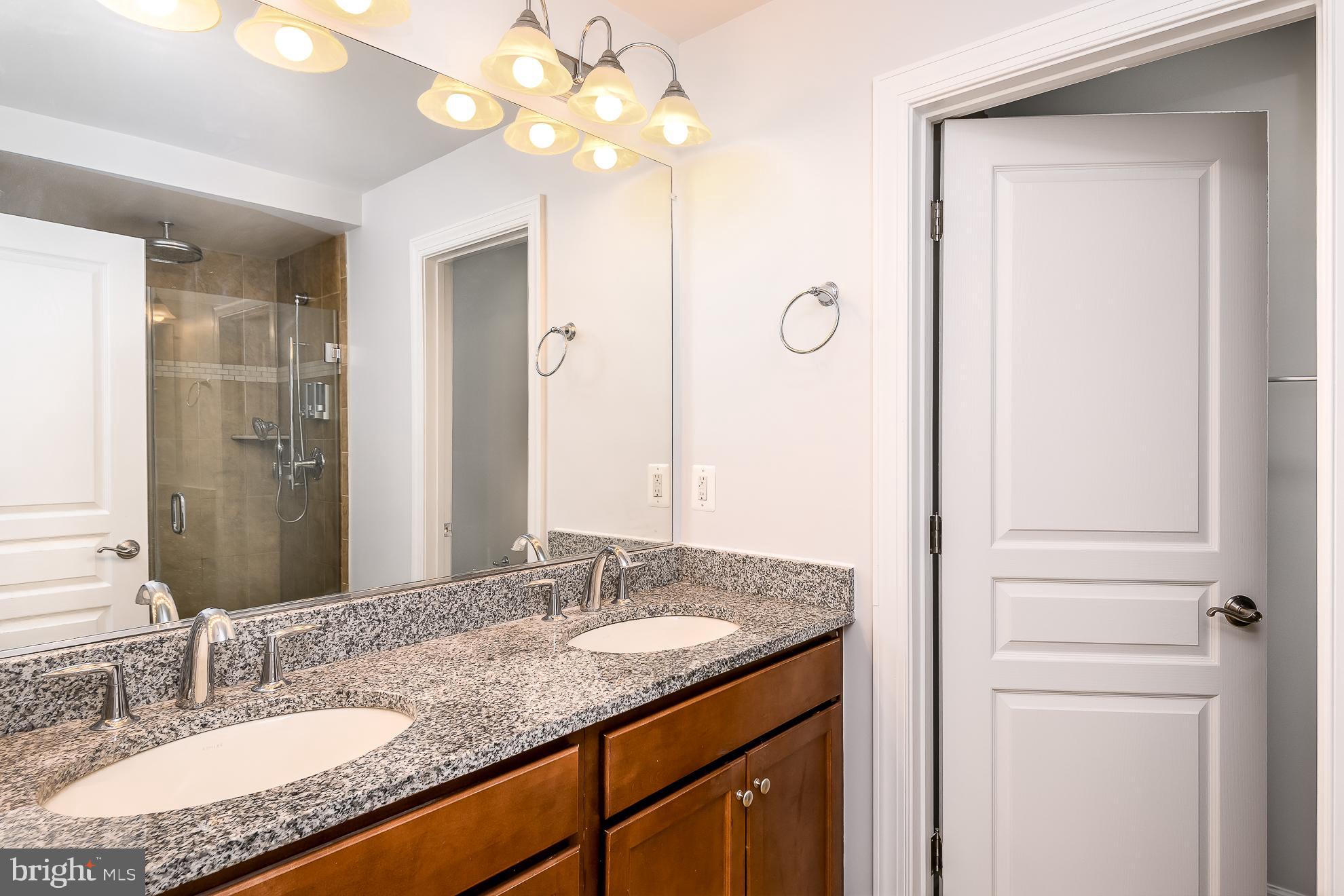 FOSTERS CREST - Residential