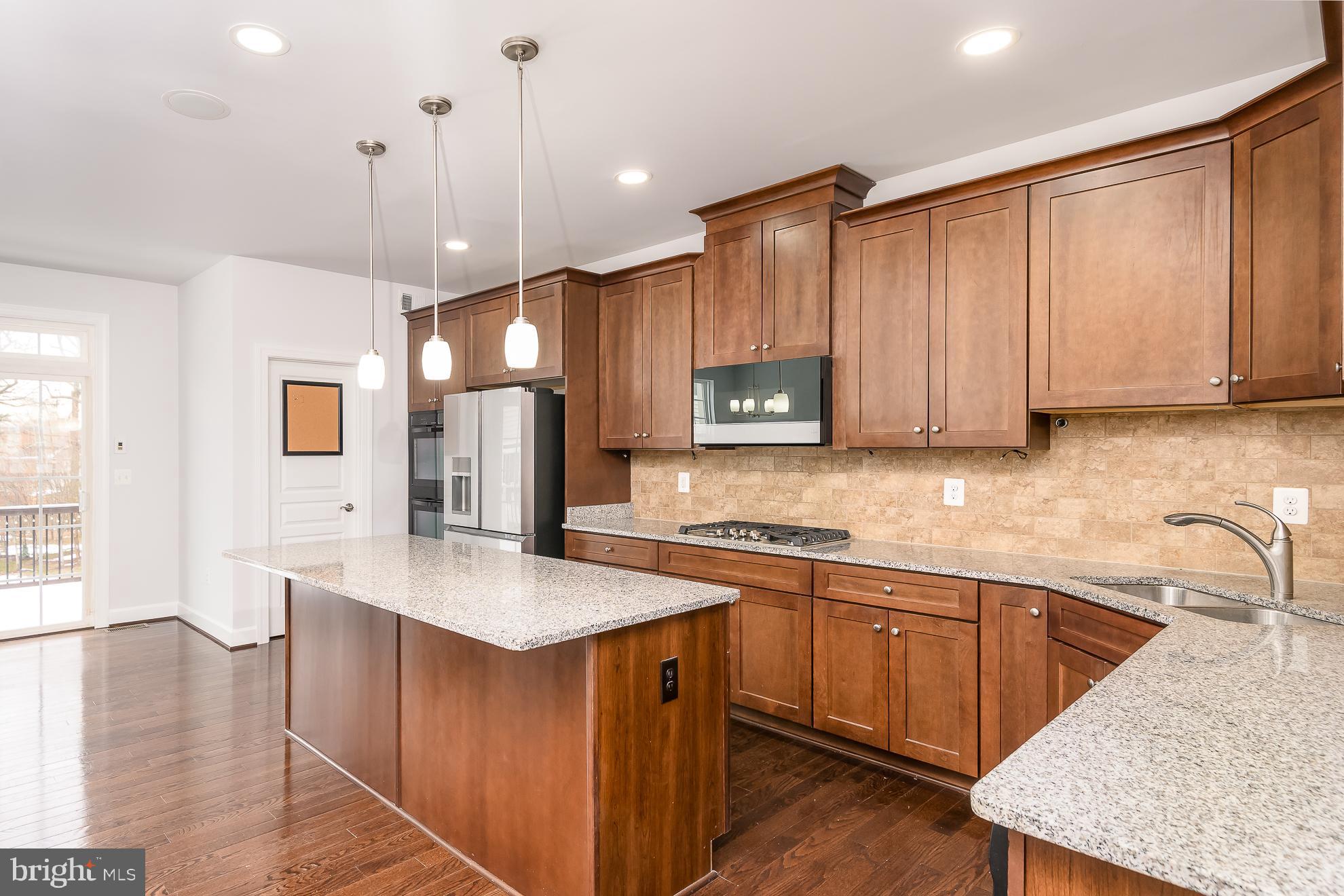 FOSTERS CREST - Residential