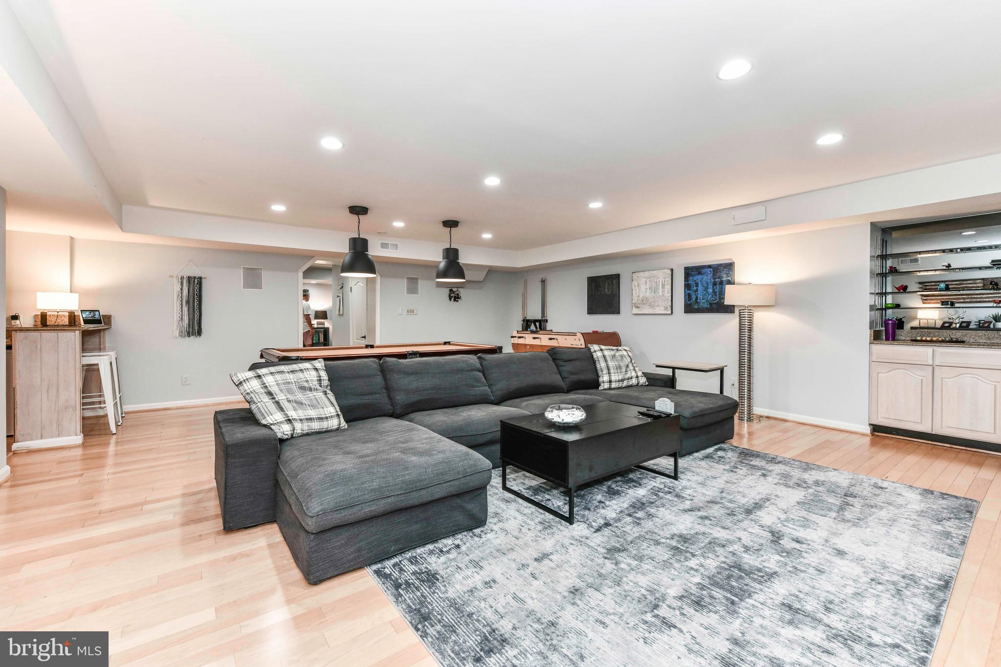 CENTURY OAK - Residential