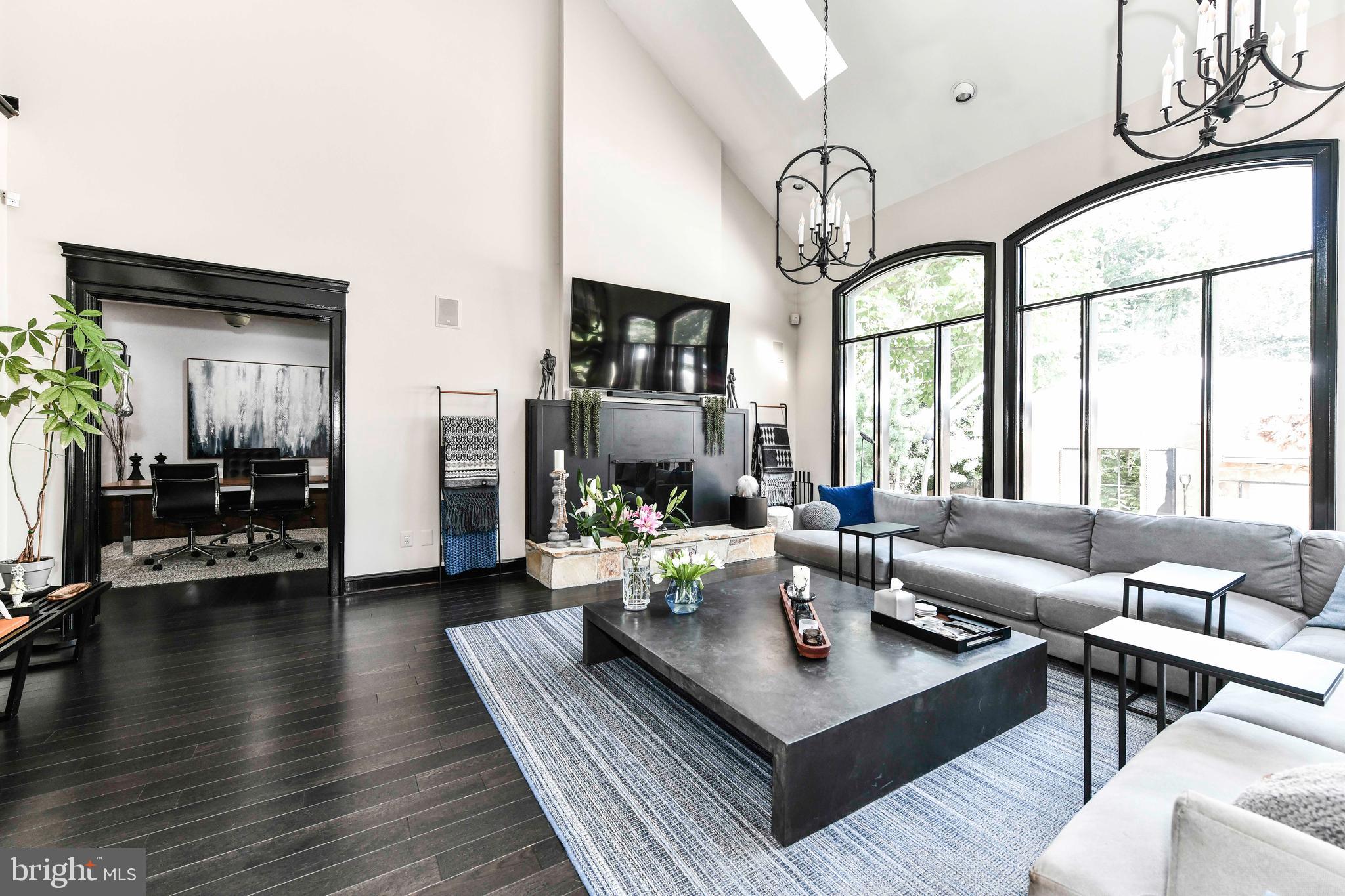 CENTURY OAK - Residential