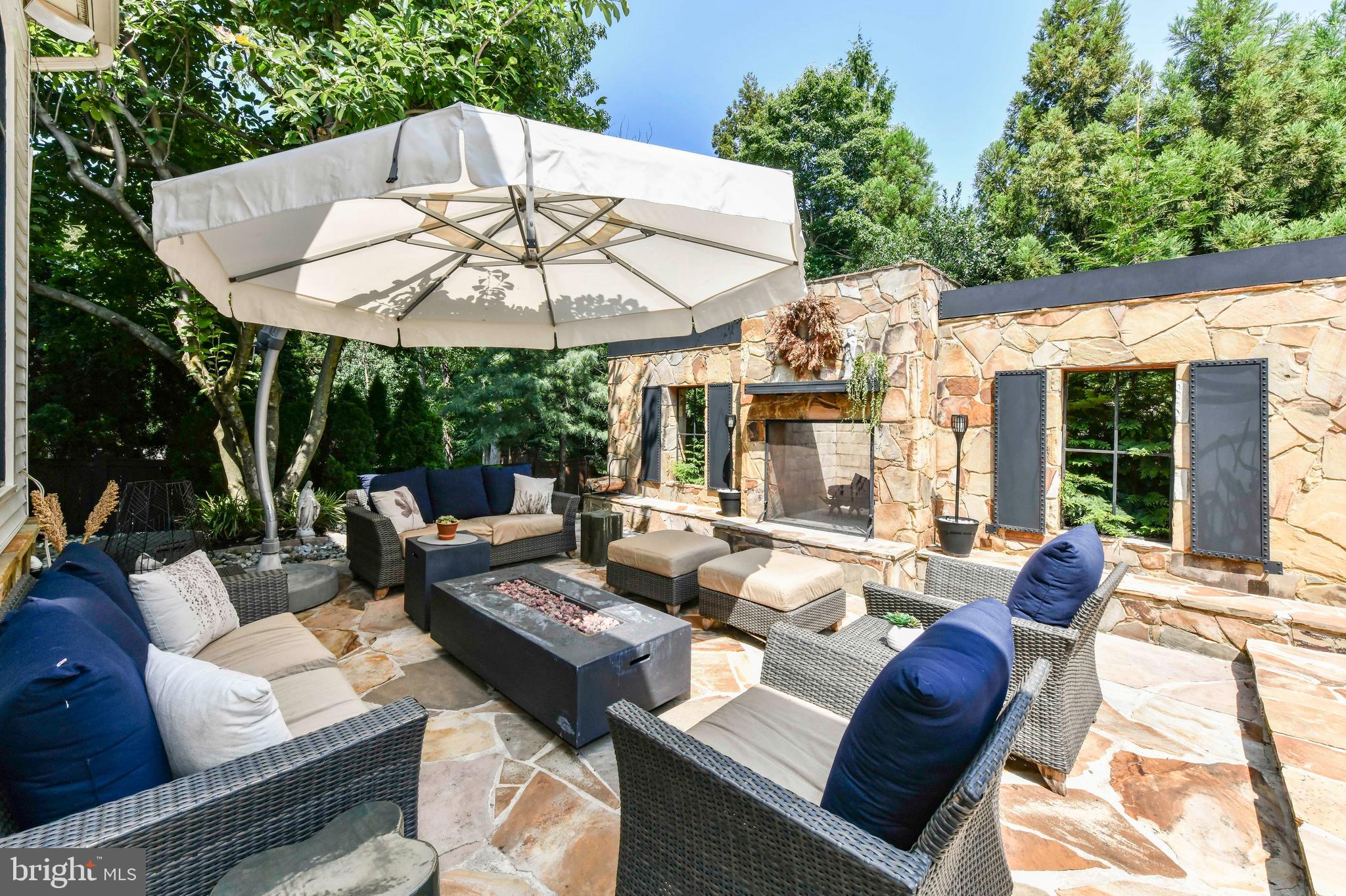 CENTURY OAK - Residential