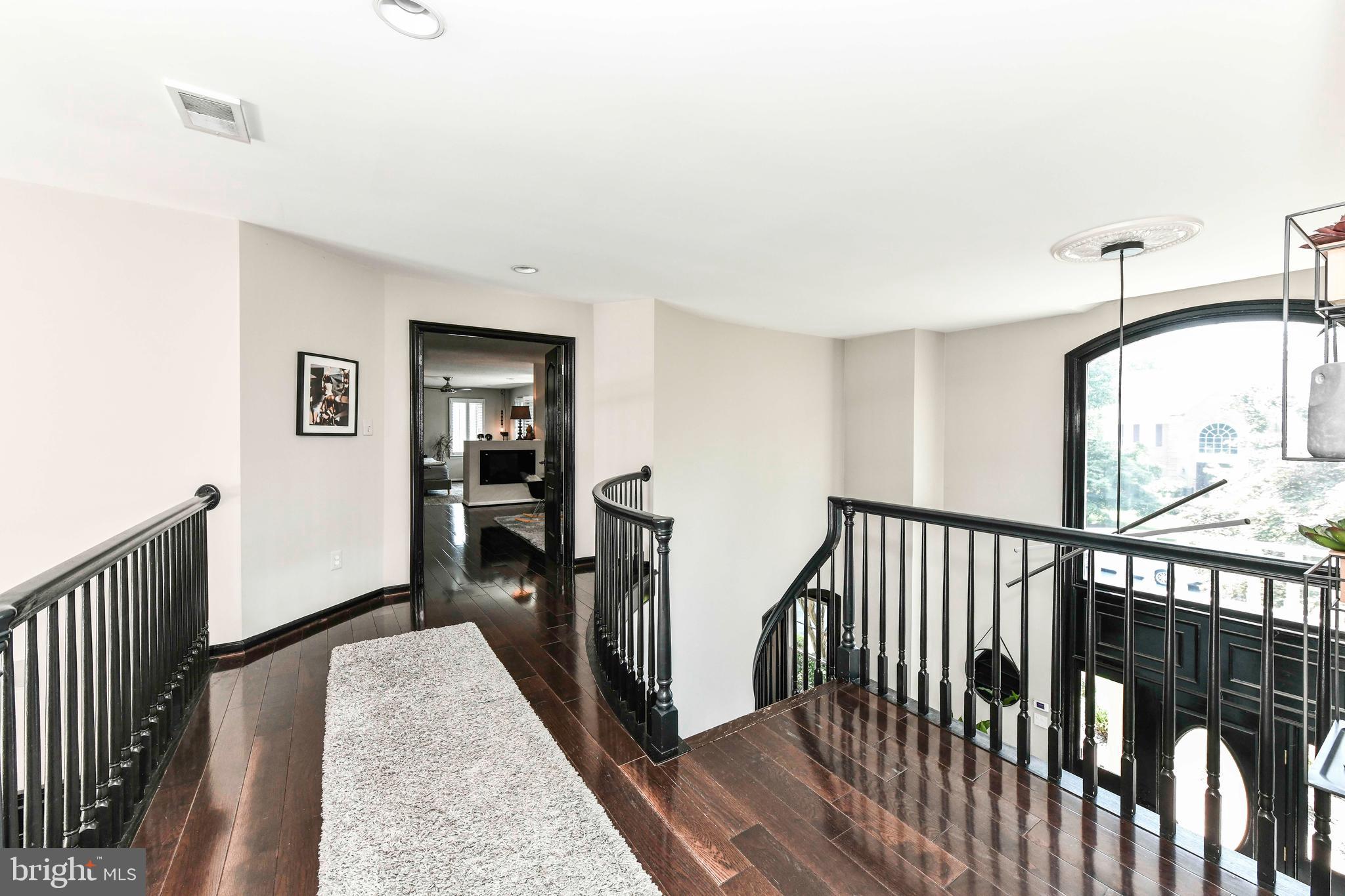 CENTURY OAK - Residential