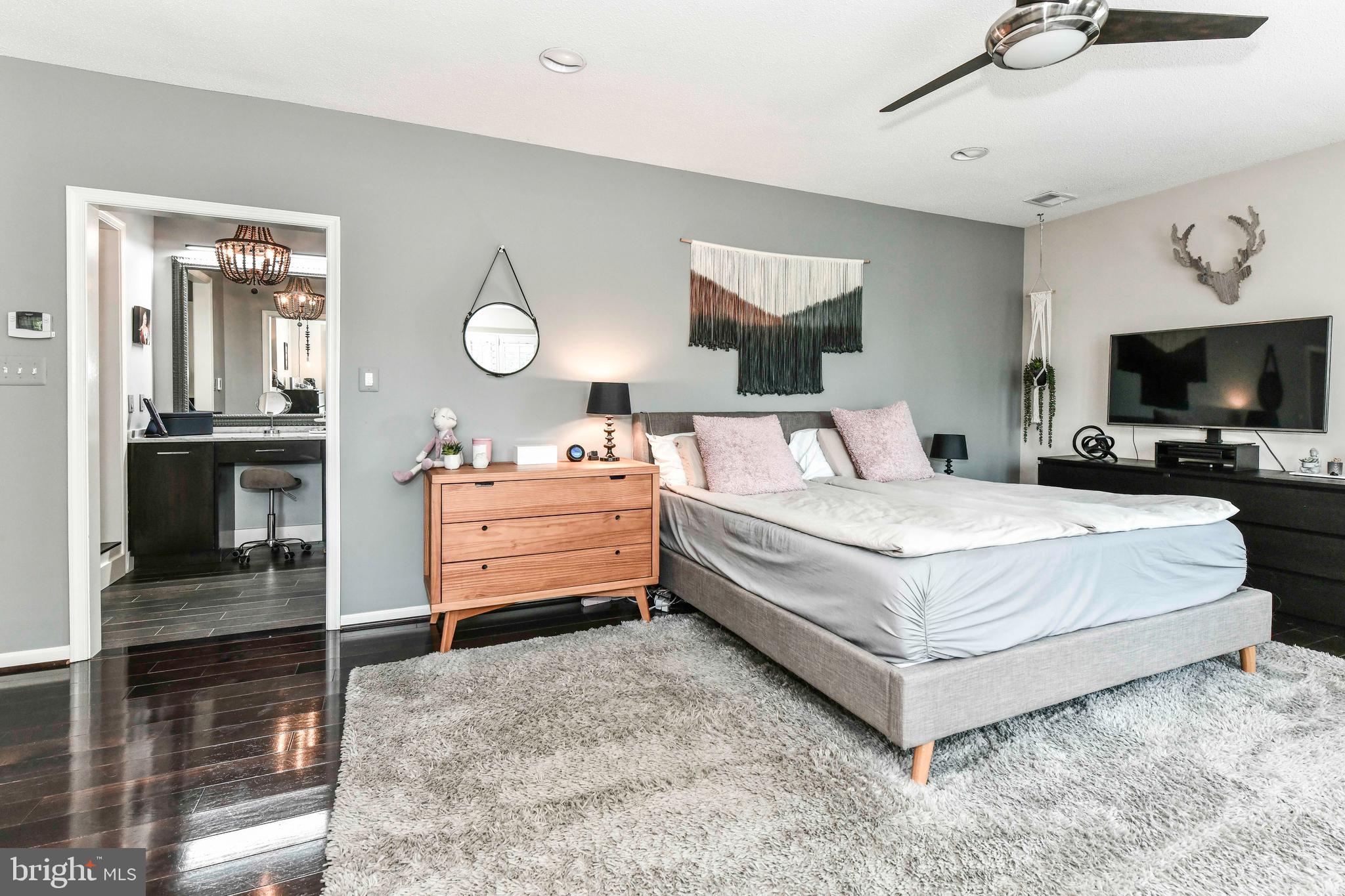 CENTURY OAK - Residential