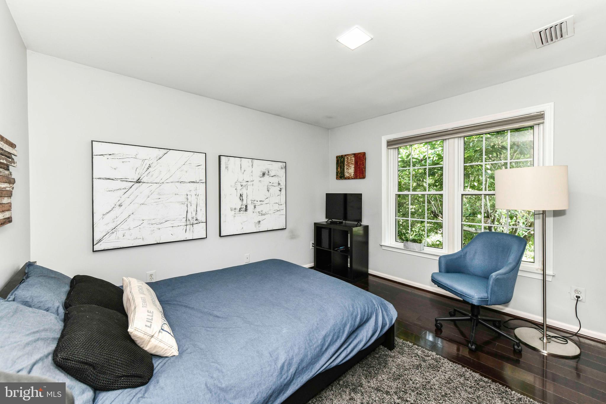 CENTURY OAK - Residential