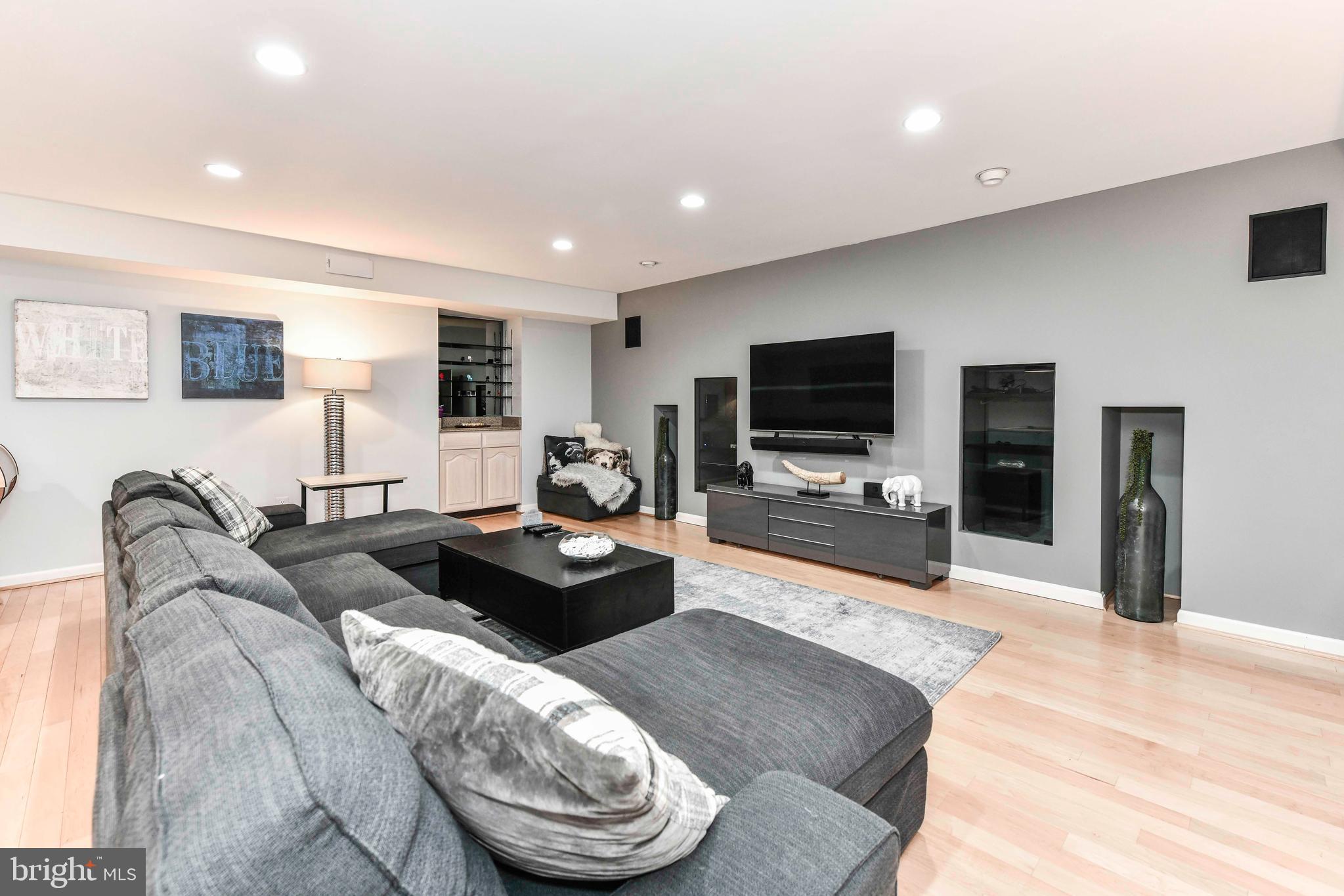 CENTURY OAK - Residential