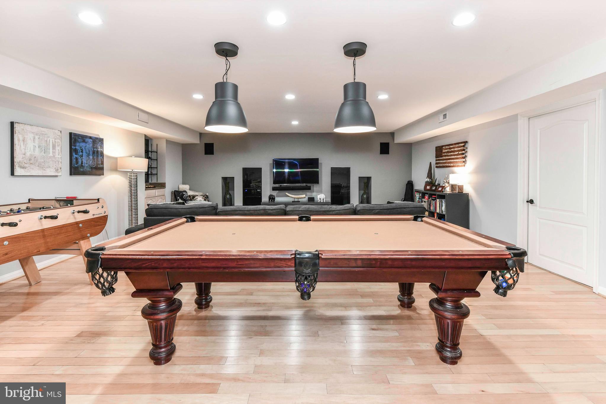 CENTURY OAK - Residential