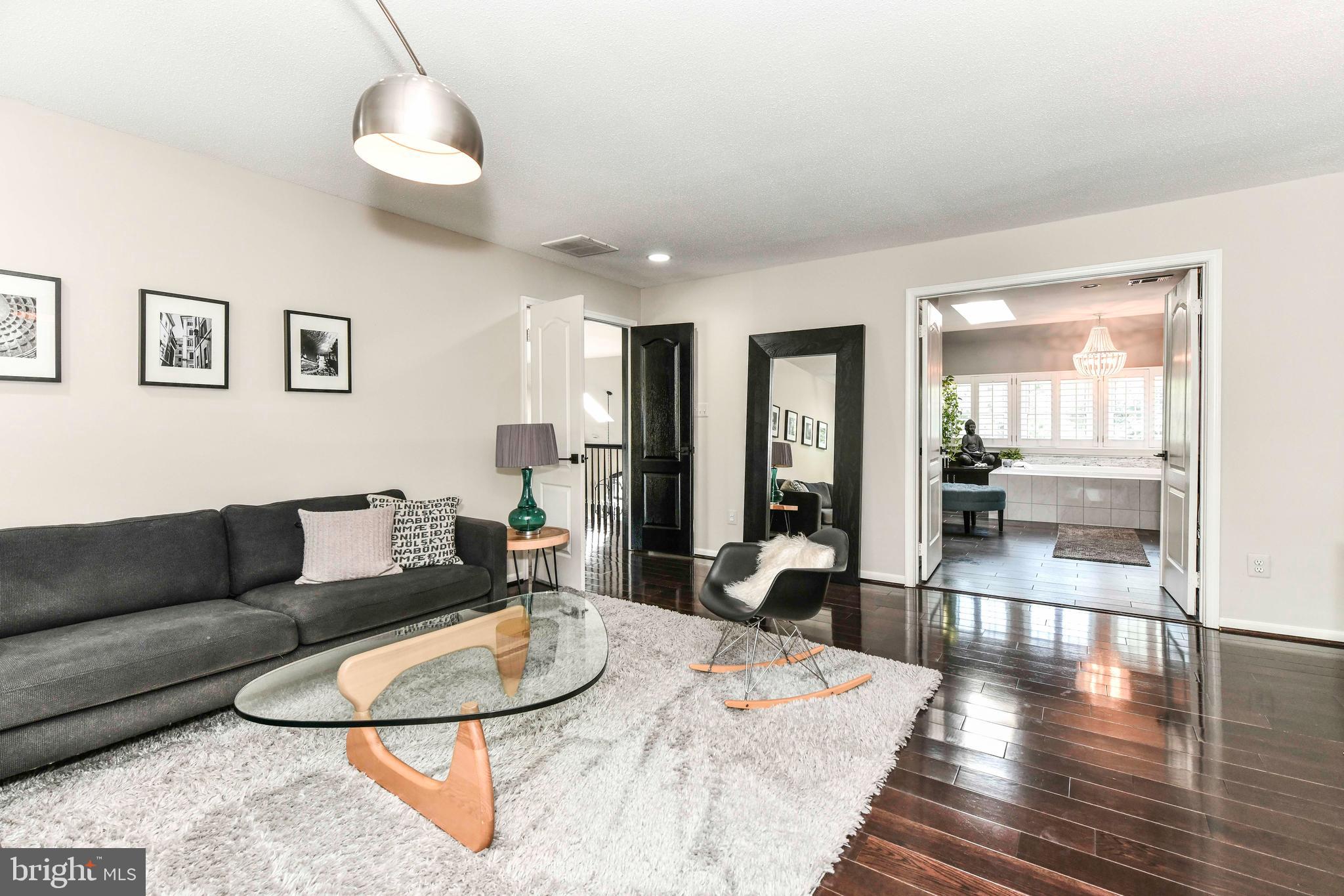 CENTURY OAK - Residential