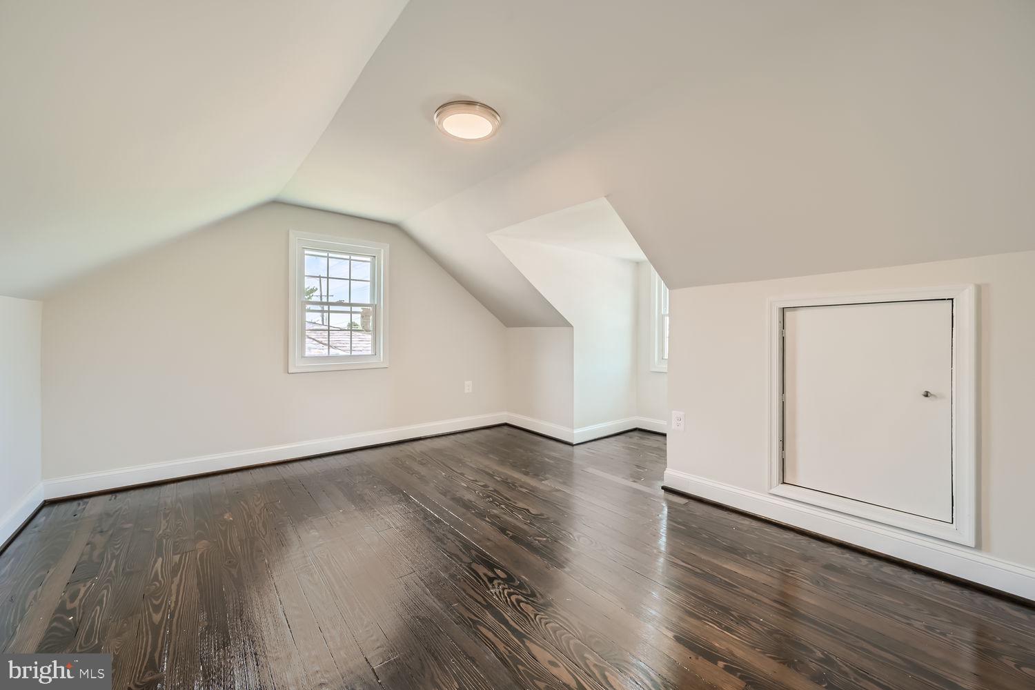 ROSEDALE - Residential