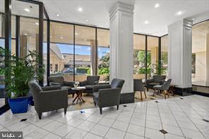 ALEXANDRIA HOUSE - Residential