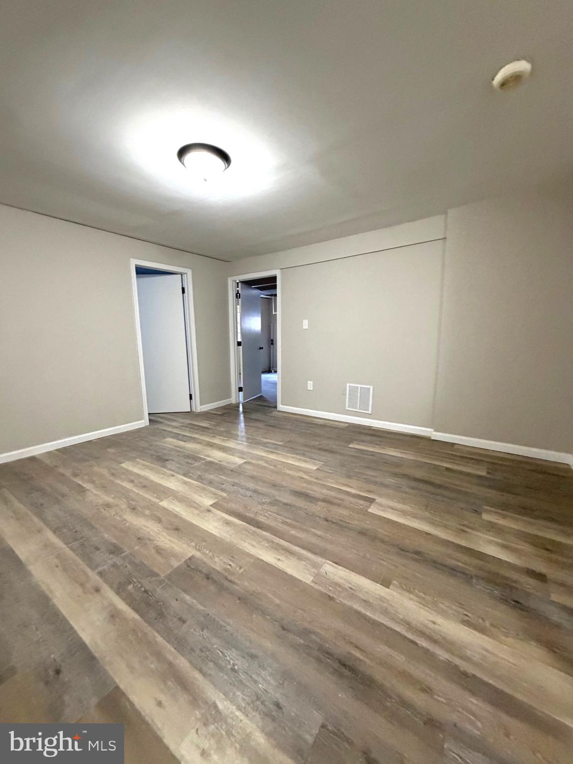 COLONIAL OAKS - Residential