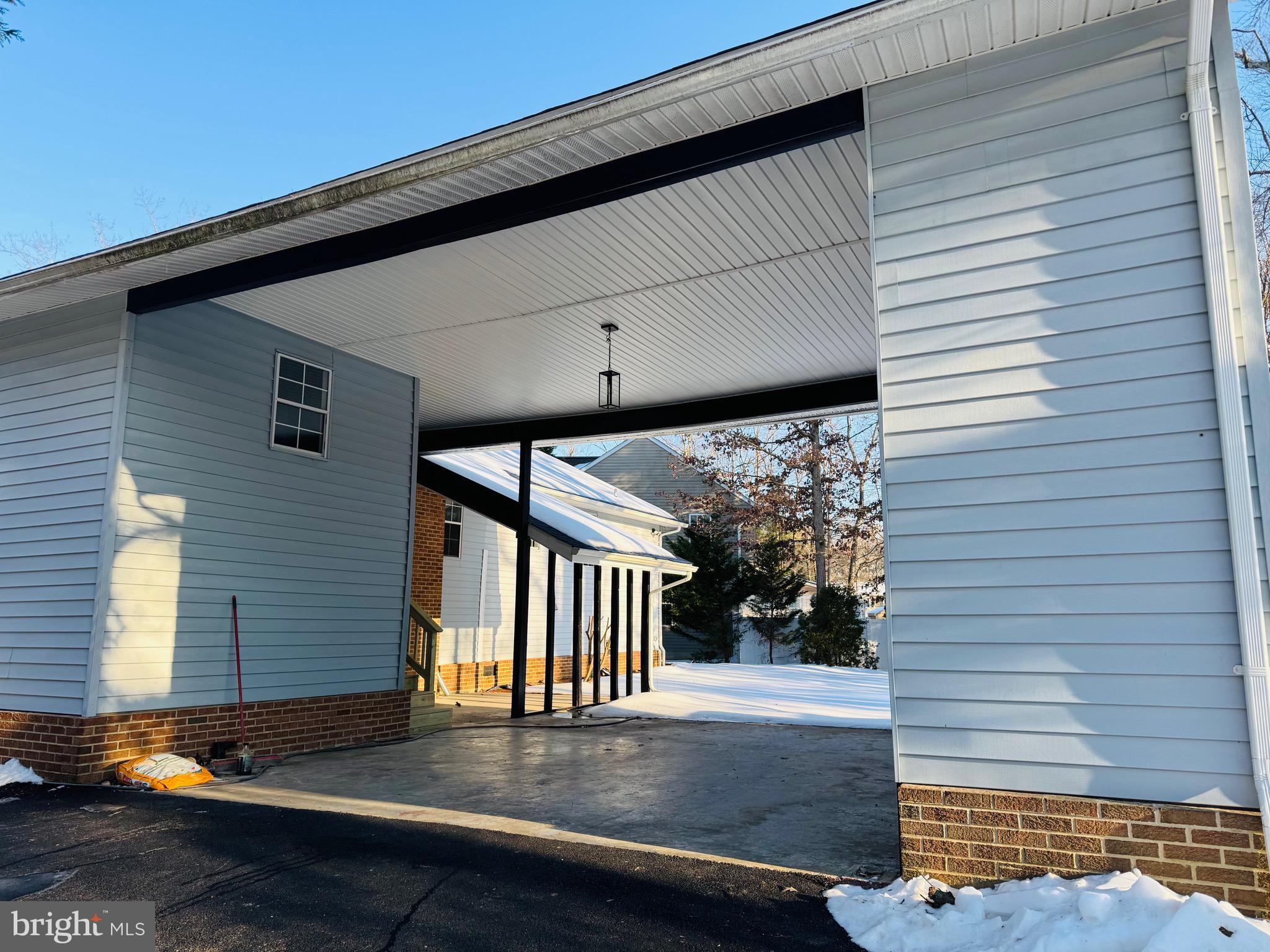 COLONIAL OAKS - Residential