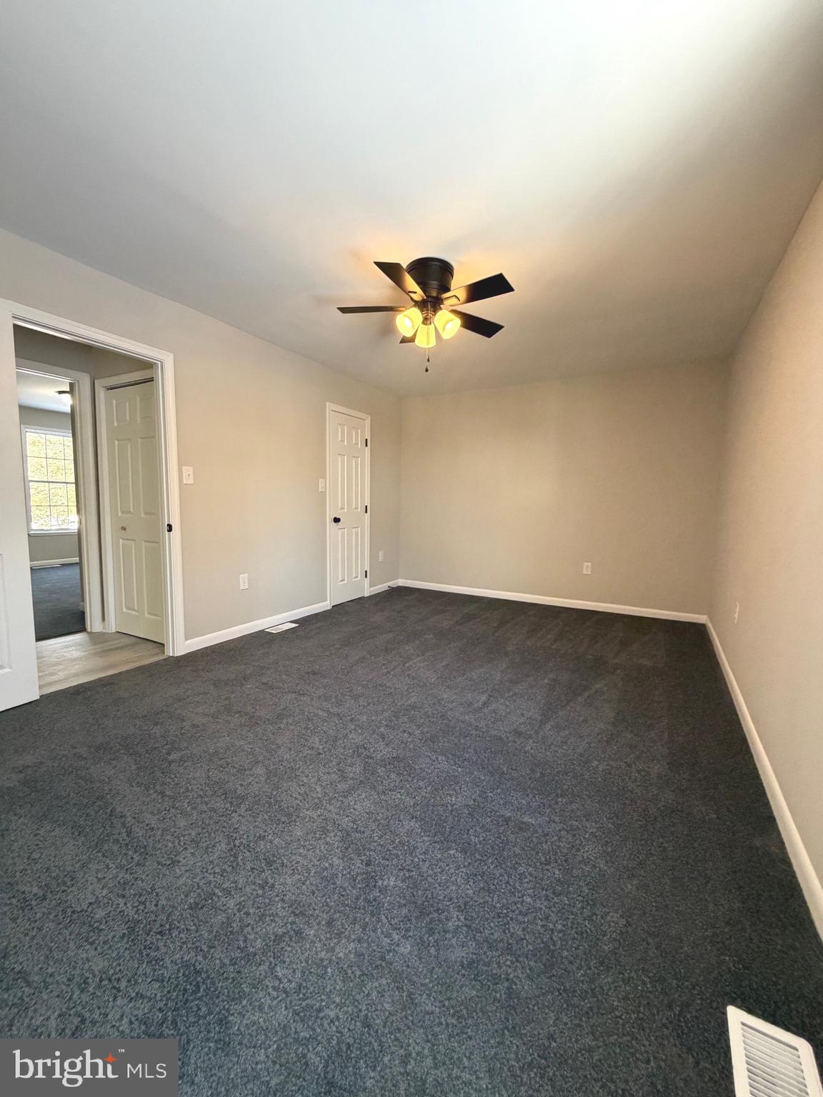 COLONIAL OAKS - Residential