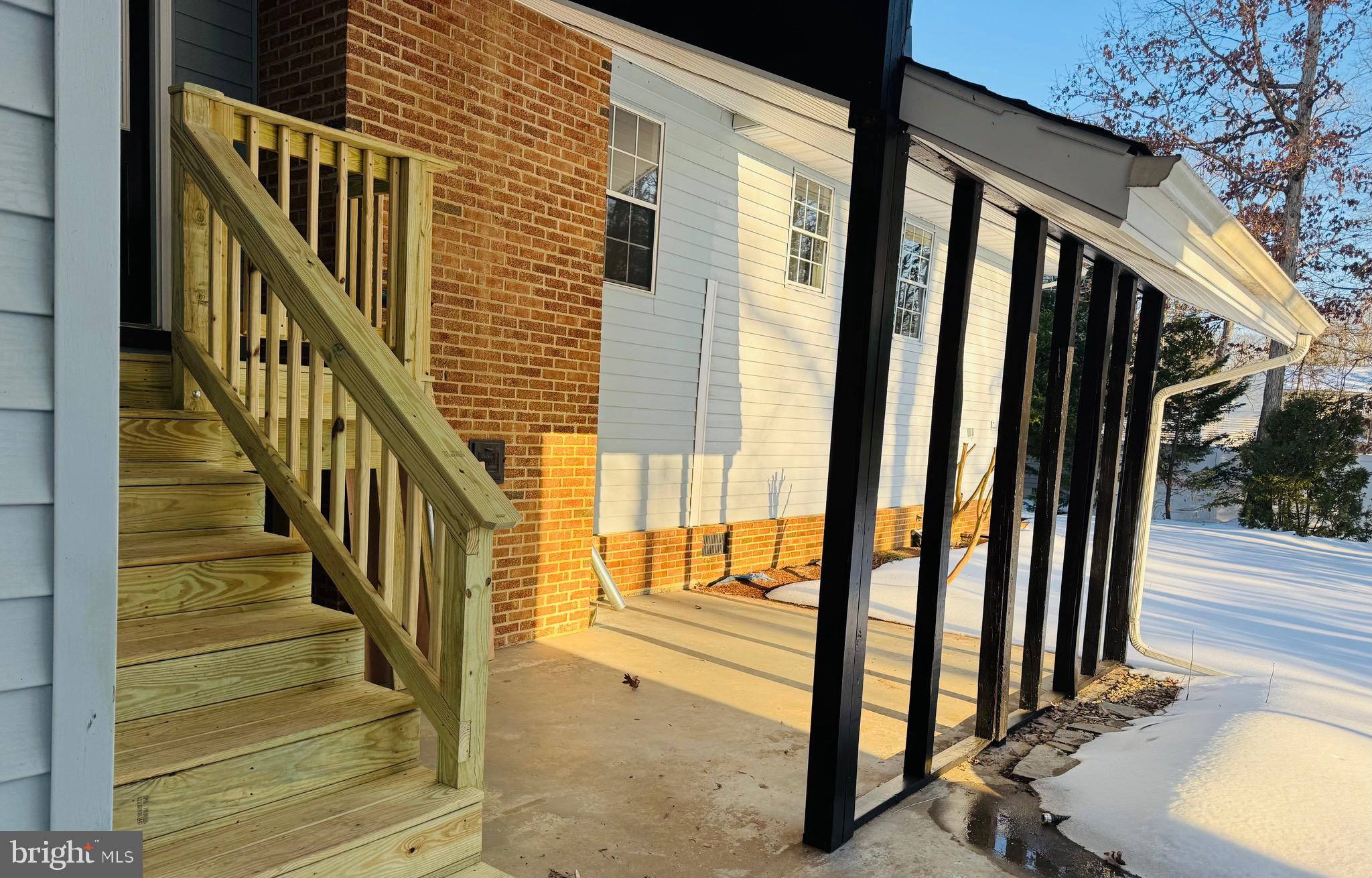 COLONIAL OAKS - Residential