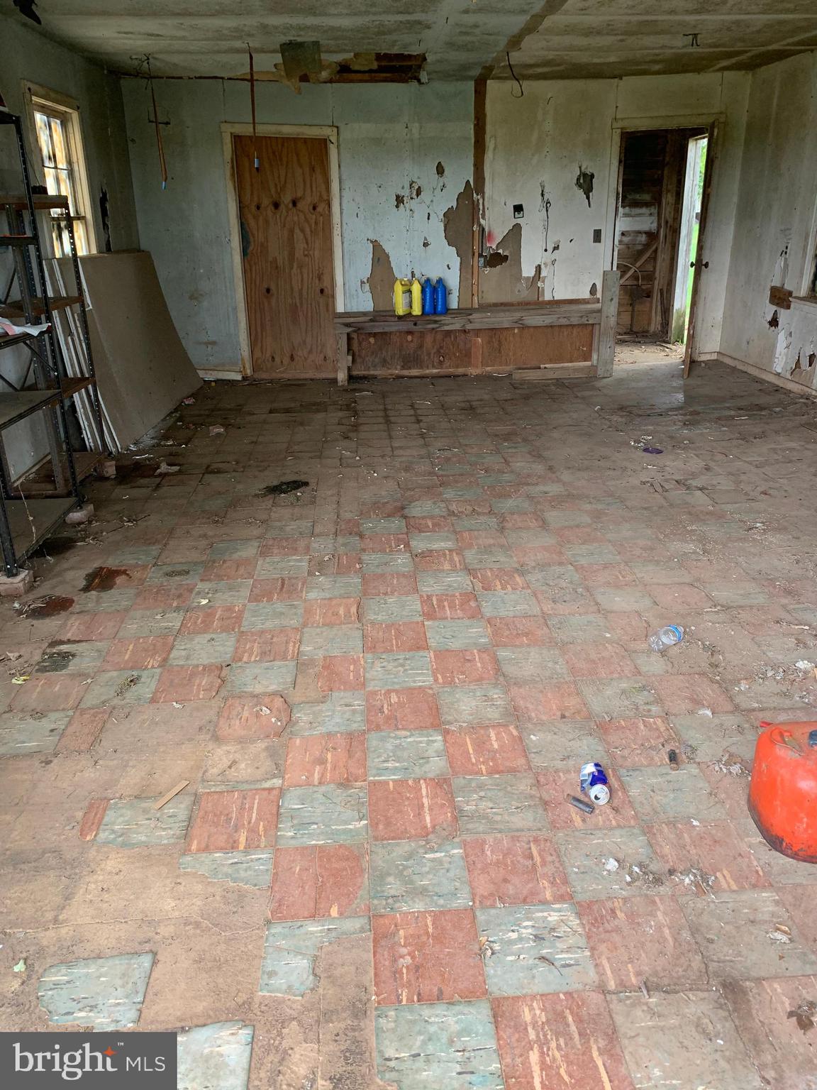 CEDAR RUN ESTS - Residential Lease