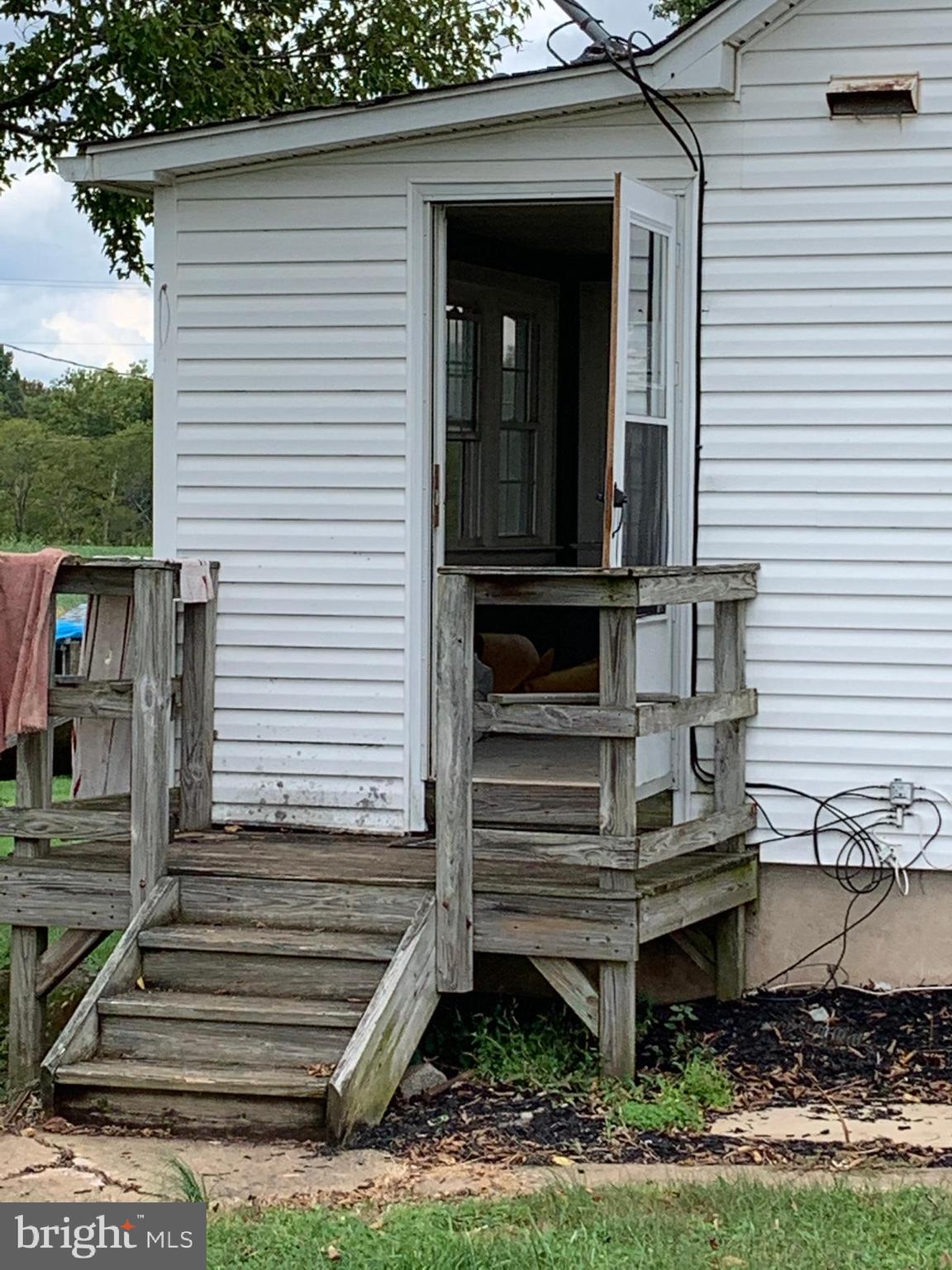 CEDAR RUN ESTS - Residential Lease